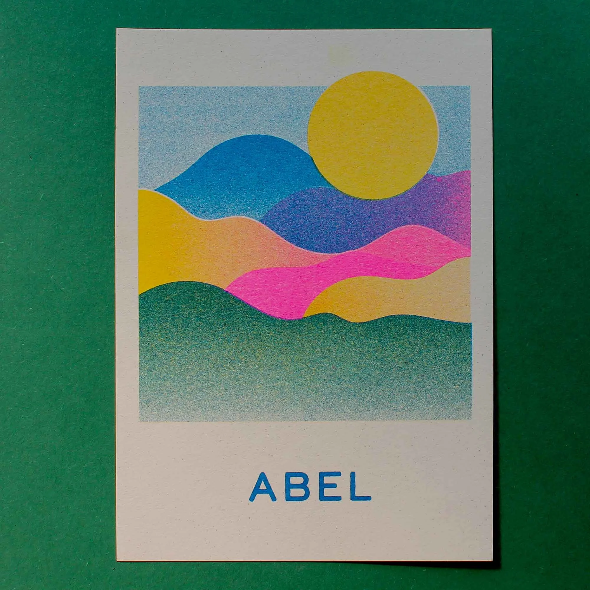  Ontwerp : Studio Boekenberg      Kleuren : Blue + Yellow + Fluo Pink    Papier : Crush Citrus 250g