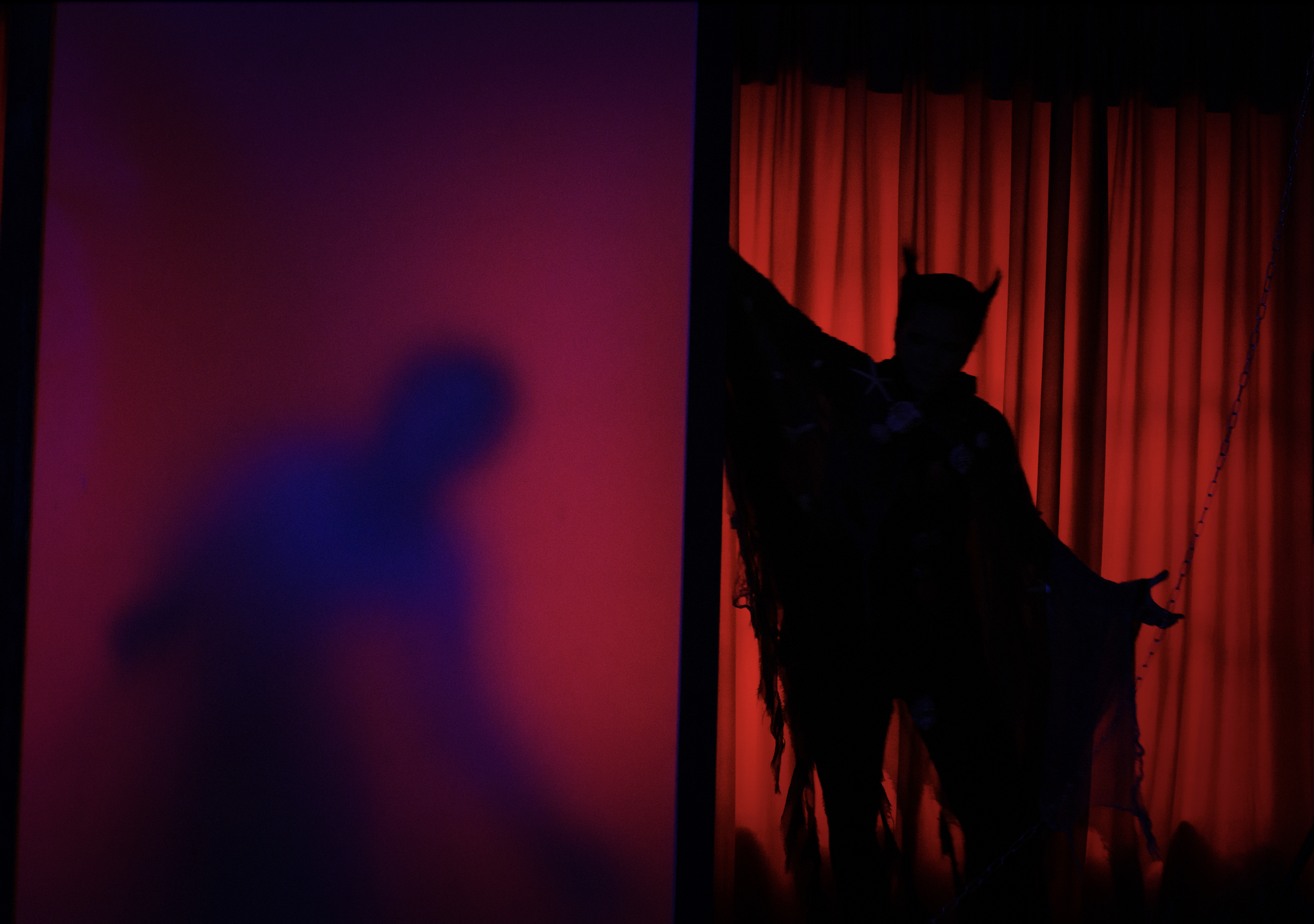 It’s a vast deep sea, with dark corners full of uncertainty
Searching for something in memory always feels exhausting
Memory is chaotic, dangerous, and deceitful
But forgetting is like the seabed of that vast ocean,  Wide and forgiving, it embraces e