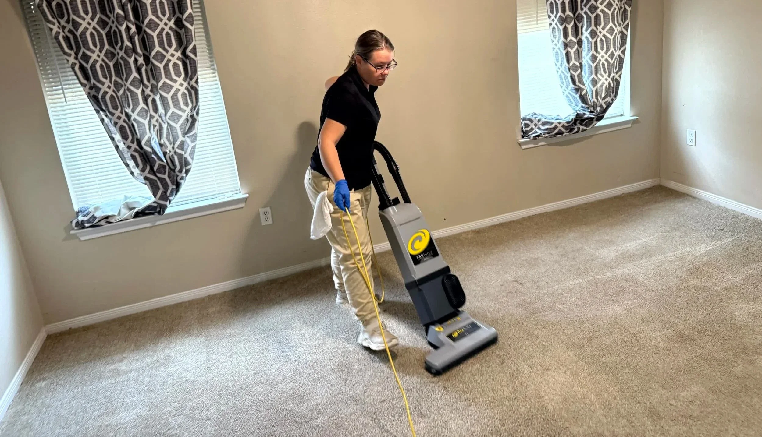 Rapid Dry always pre vacuums before carpet cleaning.