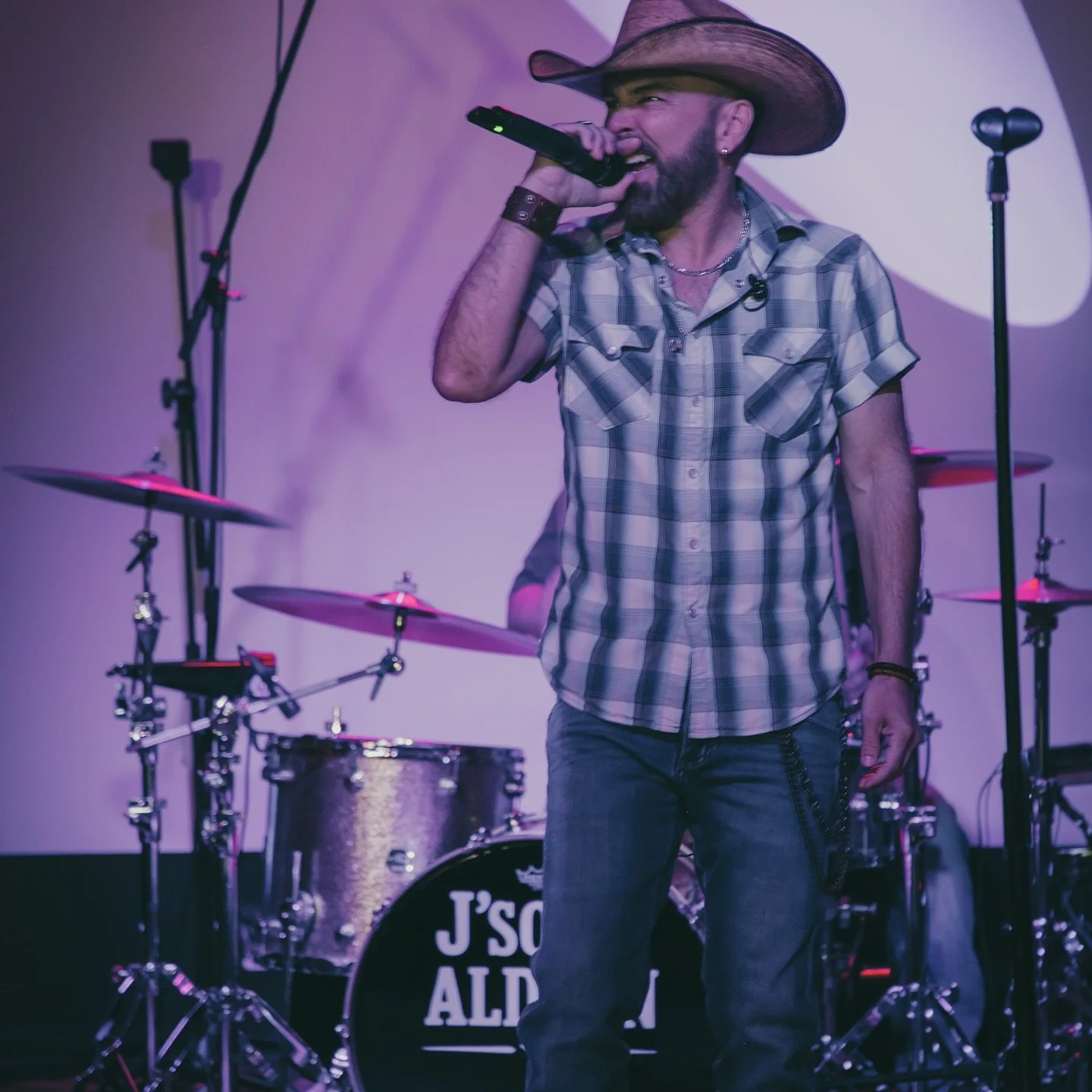 πΈ Aldean fans- we need you!
We’re building our setlist and want to know…
What’s YOUR favorite Jason Aldean song you’d love to hear us cover live? π€π₯
Drop it in the comments β¬οΈ and we just might play it at the next show.