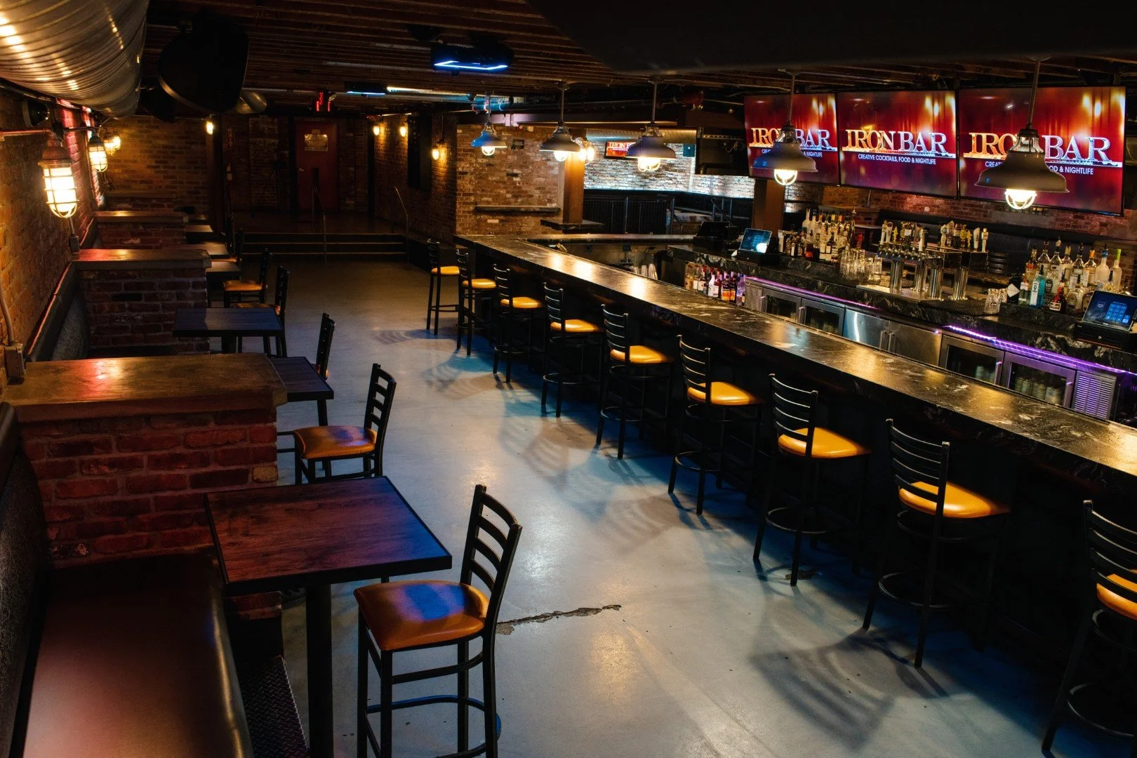 Main_bar_left (Large).jpg