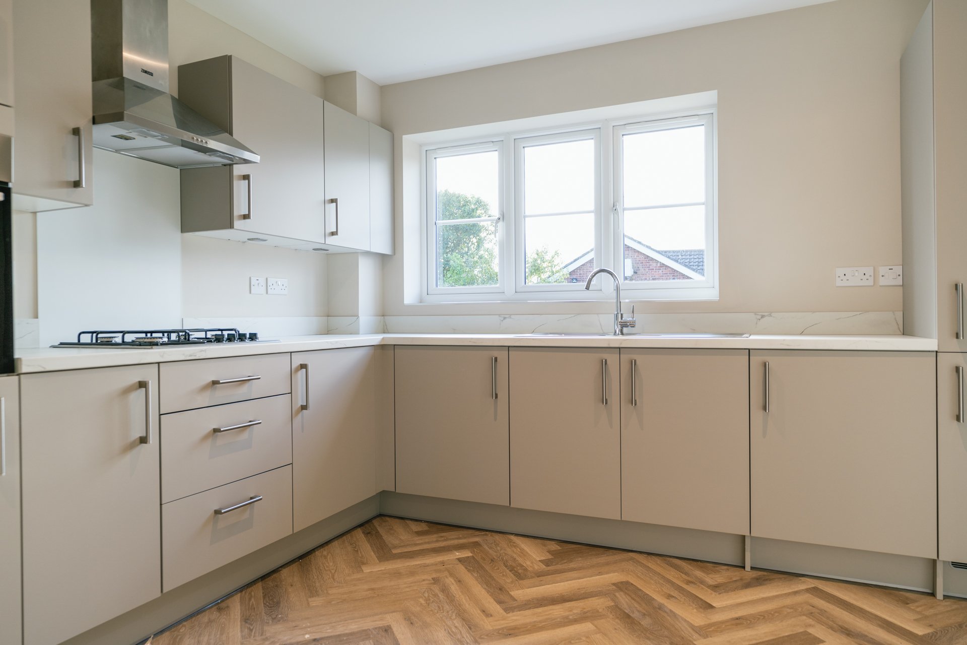Bungalow kitchen 2.jpg