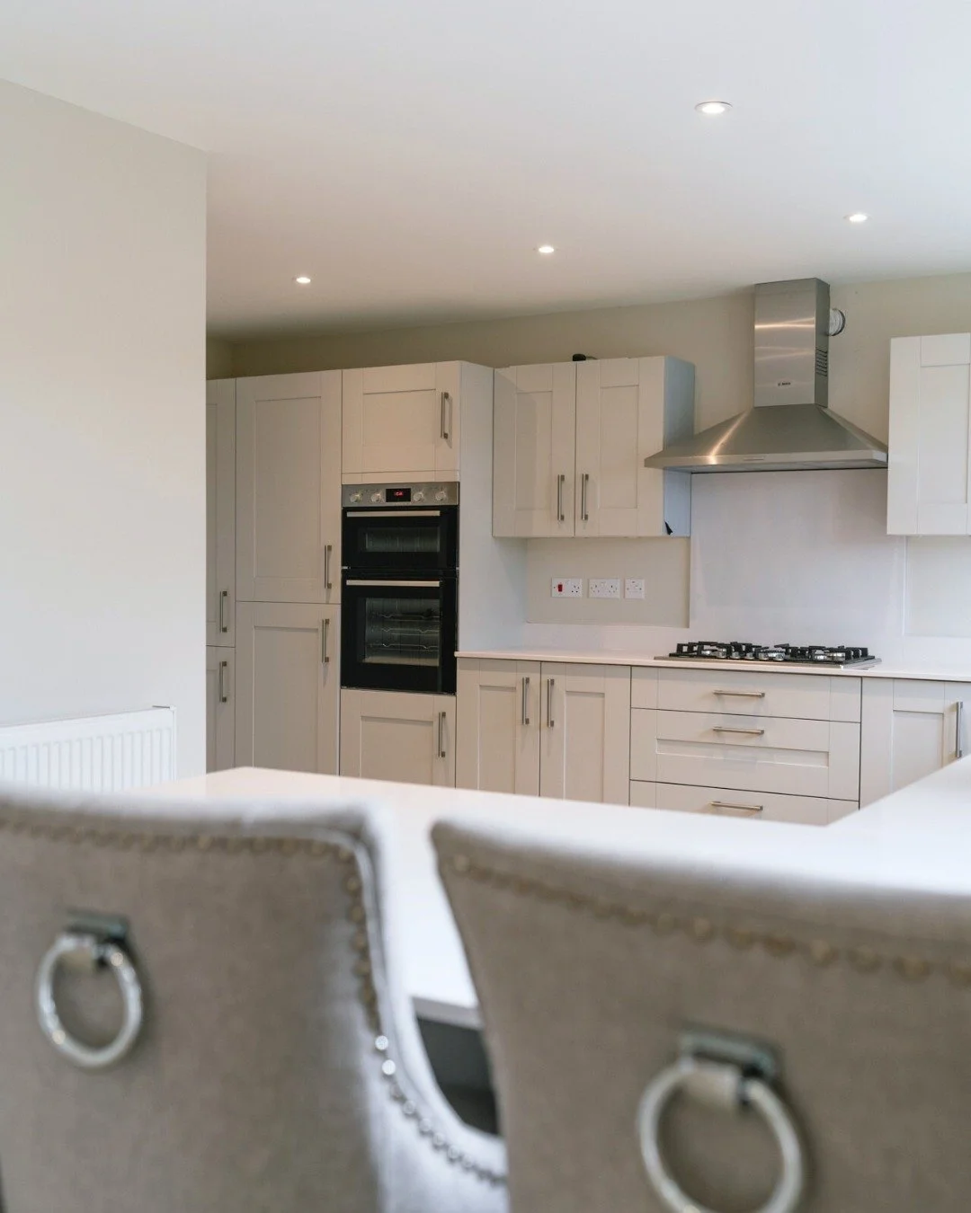 Kitchens at Lime Grove&hellip; 🍽️

Our kitchens are designed for modern living - stylish, practical, and perfect for everything from busy family mornings to relaxed evenings at home. Each home at Lime Grove includes fully integrated kitchen applianc