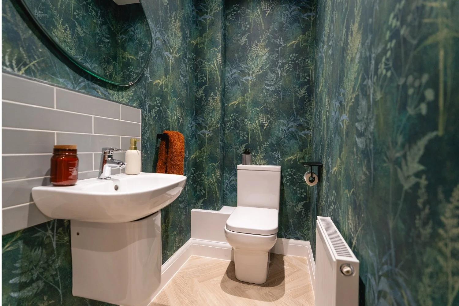Cloakroom 1.jpg