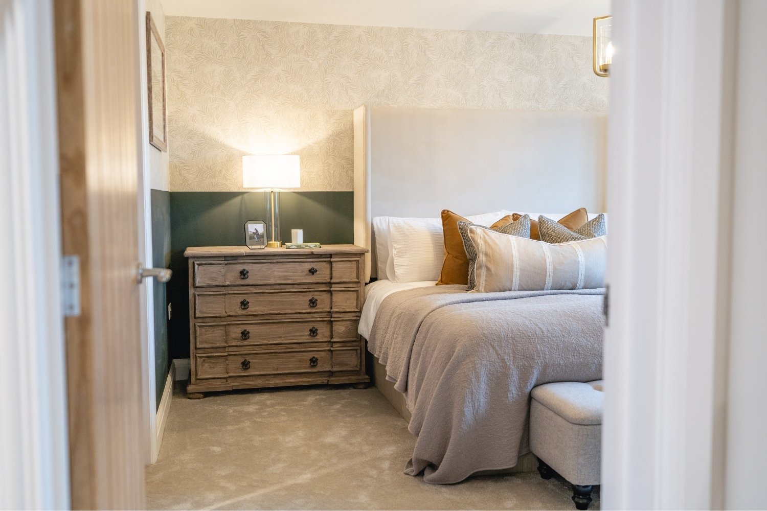 Master bedroom 1.jpg