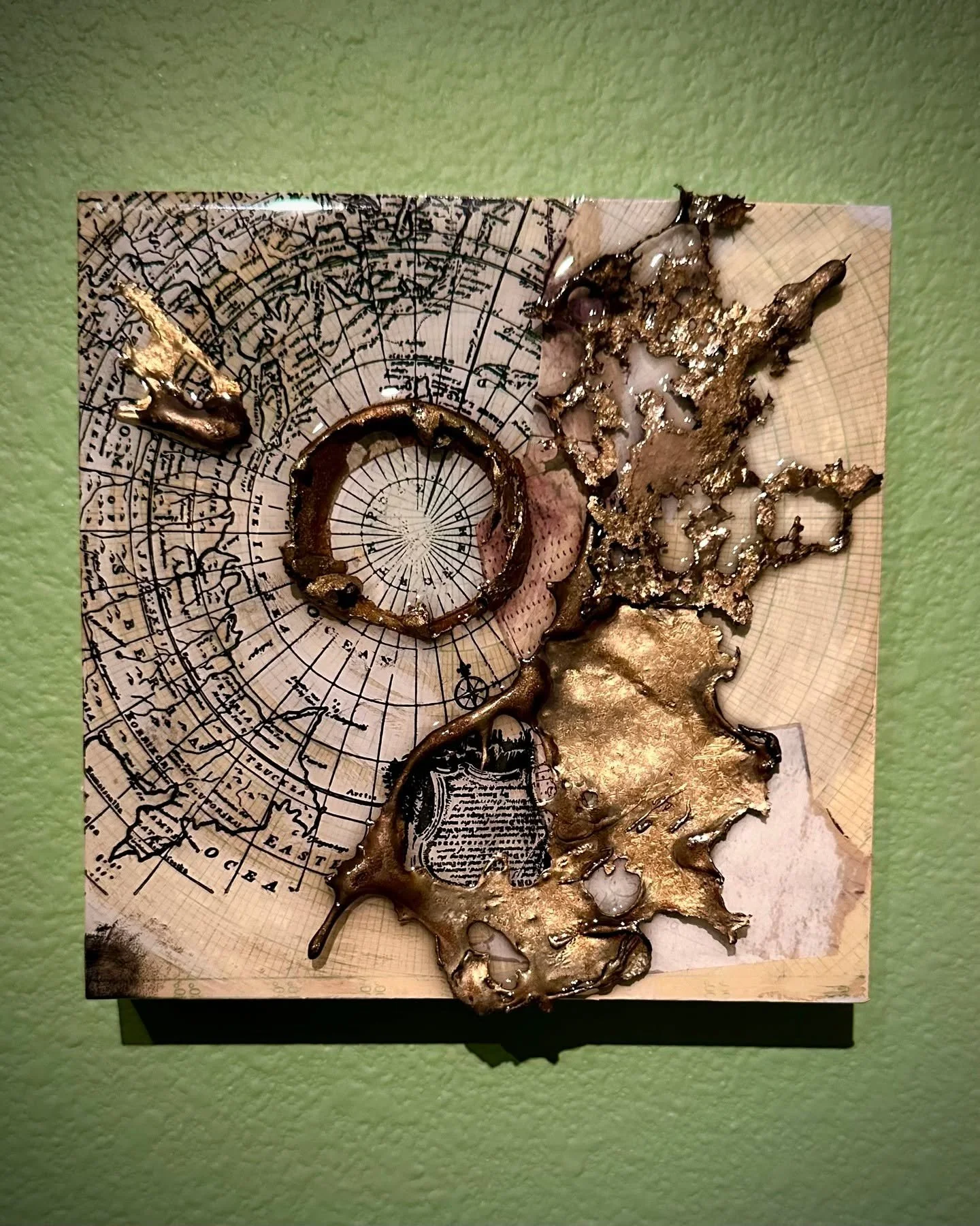 My find from Art Squared last night by @by.briannawray. Love this piece, it's mixed media, bronze, wood, paper, ink, and resin. Art Squared is still happening today and Sunday. 

Stop by Cavu and get your own masterpiece.

#artsquared #wallawallaart