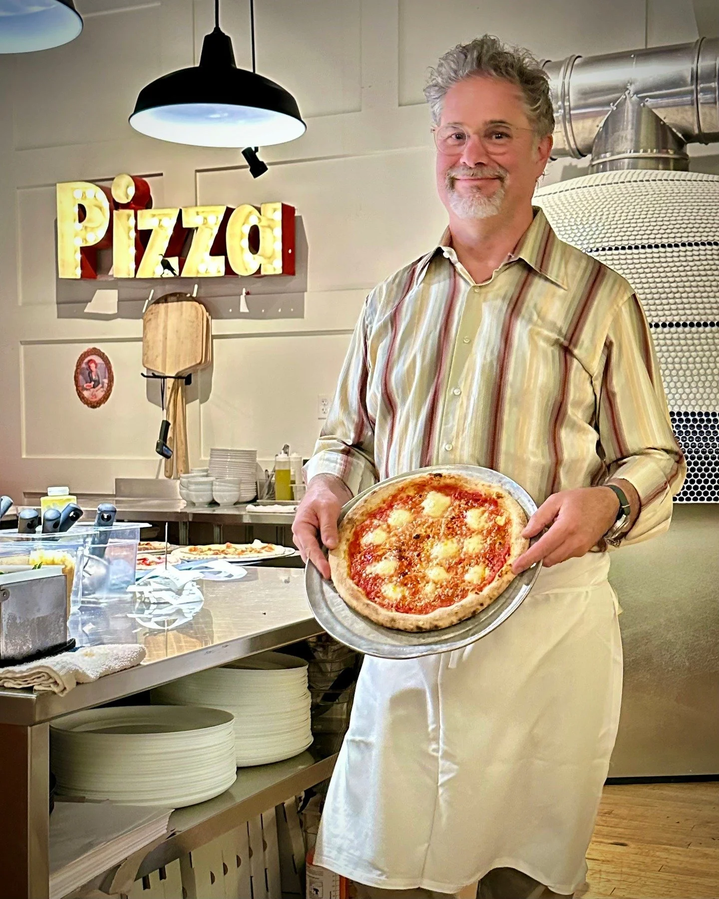 Every time I stop in at Fiasco Pizza in Walla Walla, I feel like I&rsquo;ve been transported straight back to Italy. 🇮🇹 The Margherita pizza&mdash;with fresh basil, creamy mozzarella, and that perfect red sauce&mdash;is simple, beautiful, and absol