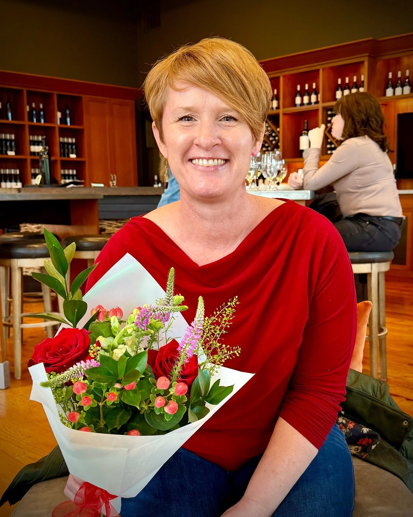 Had the best time at the Galentine&rsquo;s Stem Bar at @reiningerwinery today 💐 Great wine, pretty flowers, and even better company. Made a few new friends along the way. Thank you to Reininger Winery for hosting and Wild Willow Flower House for the