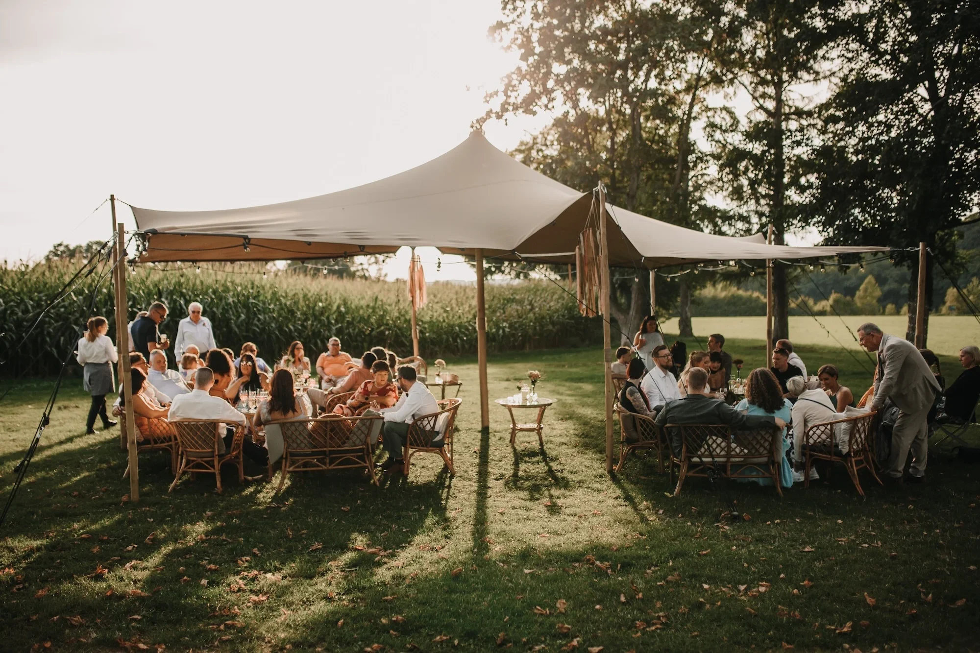 Stretchzelt mieten für Hochzeit Essen
