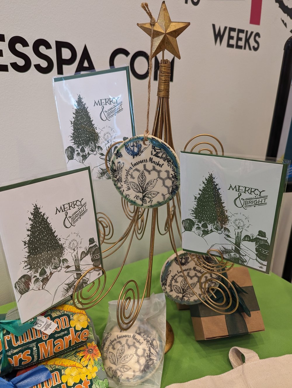 WFm+Gift+Station+Ornament+&+Card.jpeg