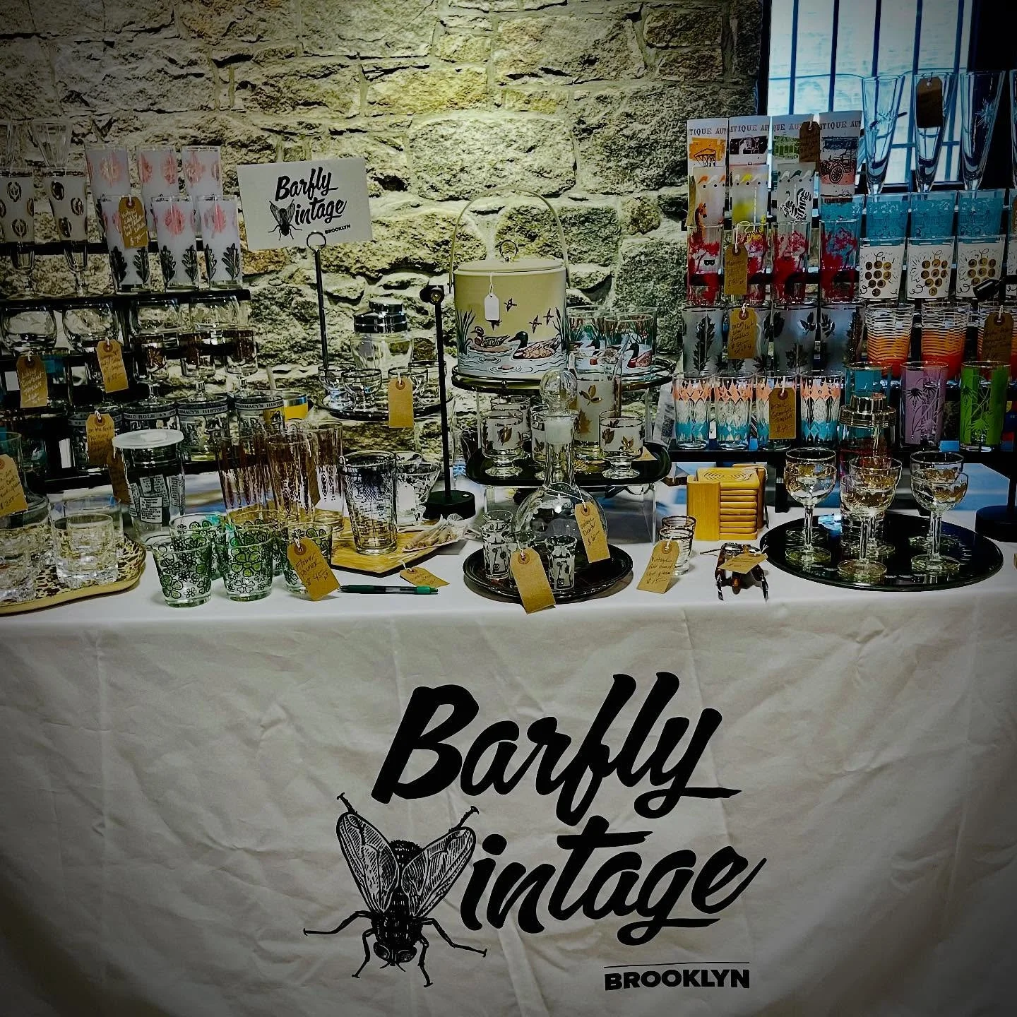 Day 2 of @fadmarket is underway! Check out our beautiful vintage glassware and all of the other awesome vendors. 

#fadmarket #cobblehill #vintage #vintageglassware #retro #vintagebarcart #vintagestyle #mcm #madmen #barware #vintagebarware