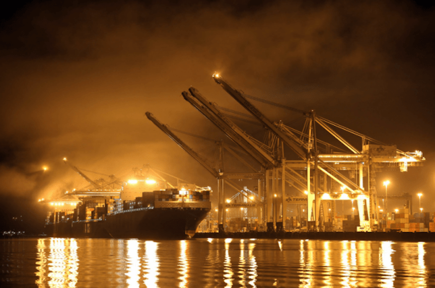 Kneedeep Times: In Uncertain Times, the Port of Oakland Goes Electric
