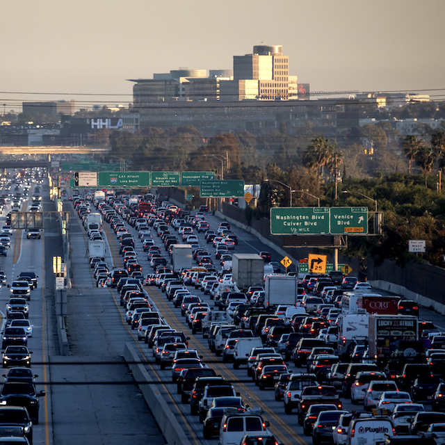 Inside Climate News: Court Stalls EPA Plan to Override California’s Vehicle Pollution Standards