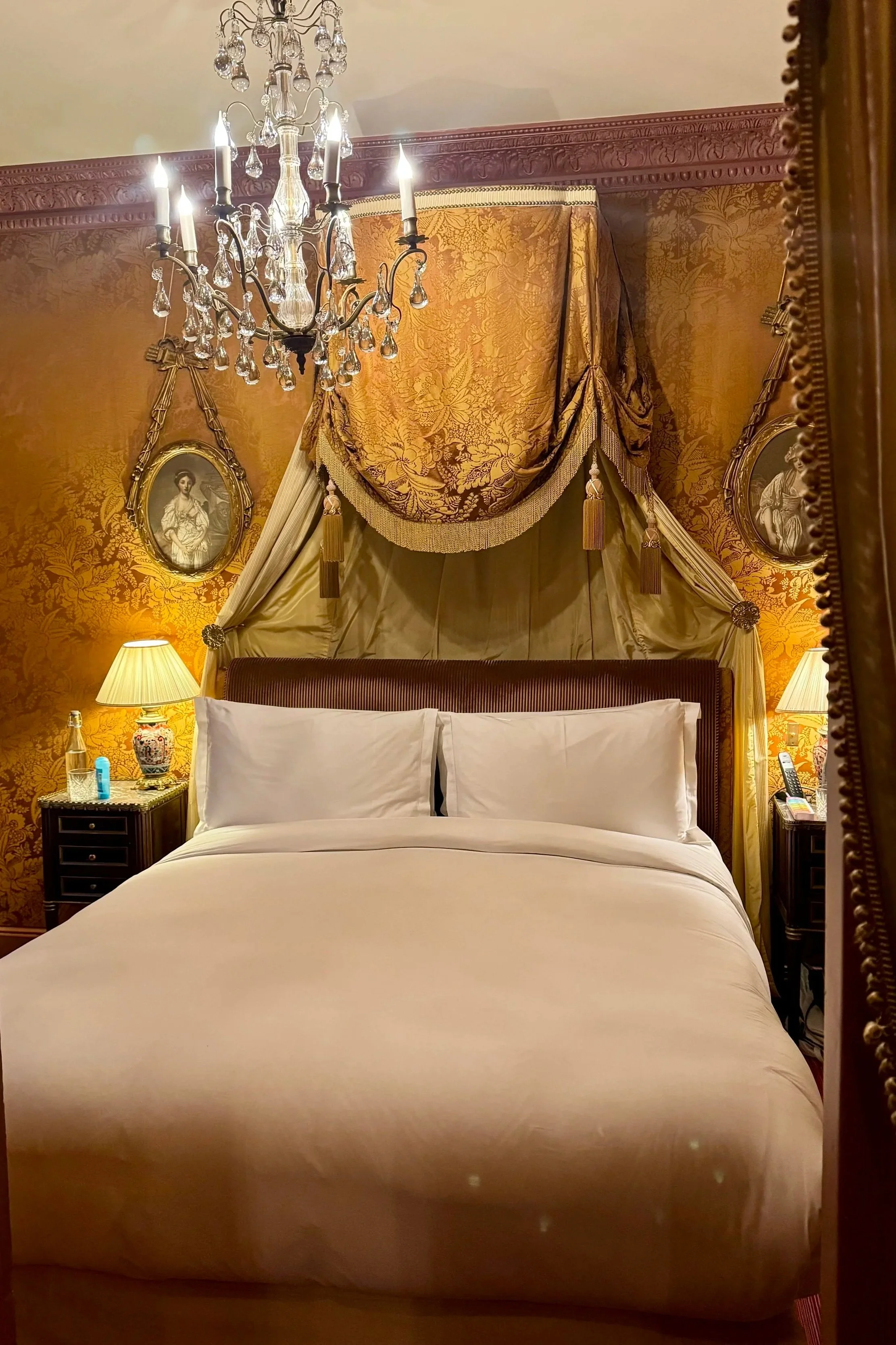 L'Hotel | Paris Travel Guide | Travel Bug