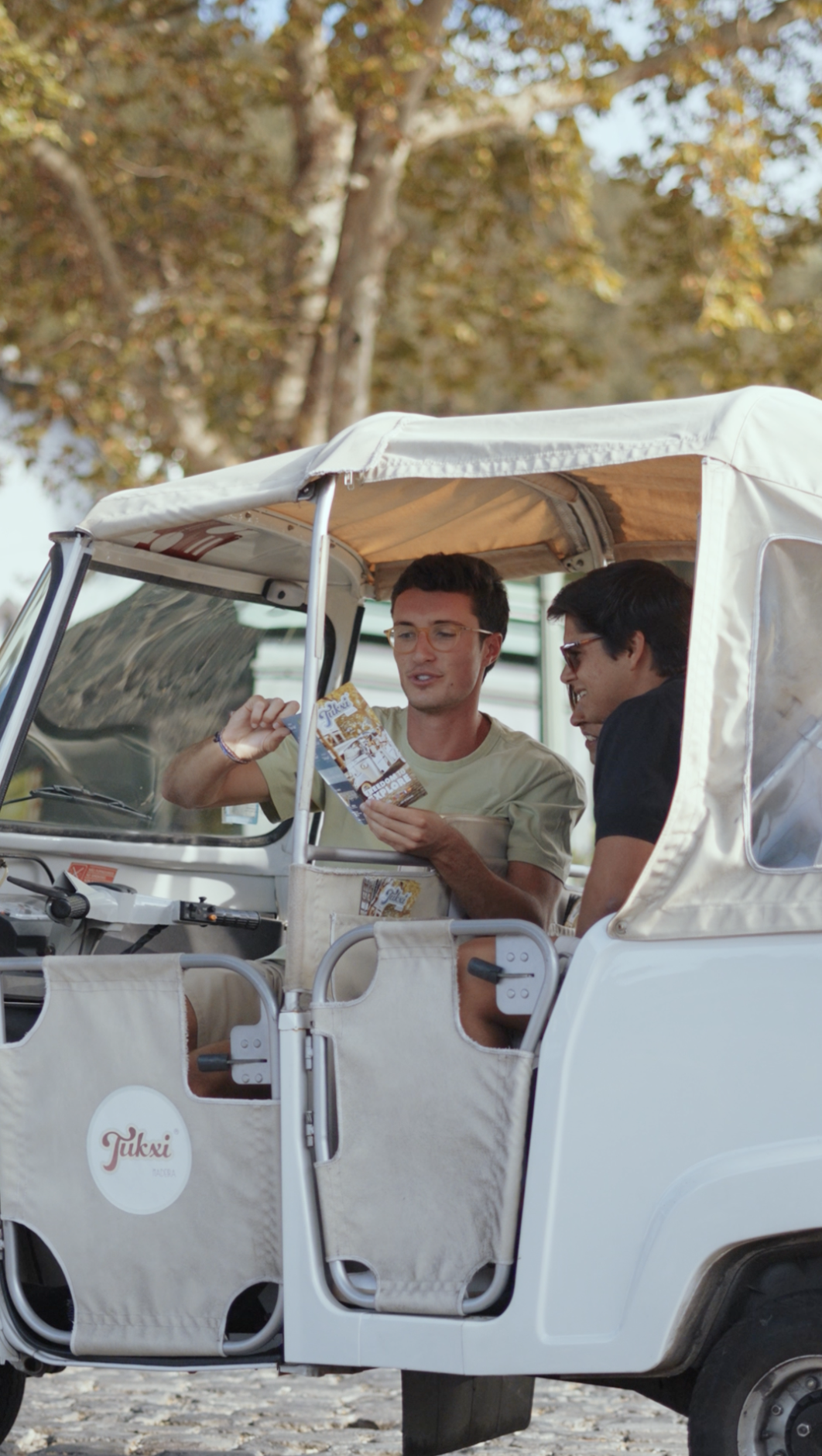 What to Expect on a Tuk Tuk Tour in Madeira