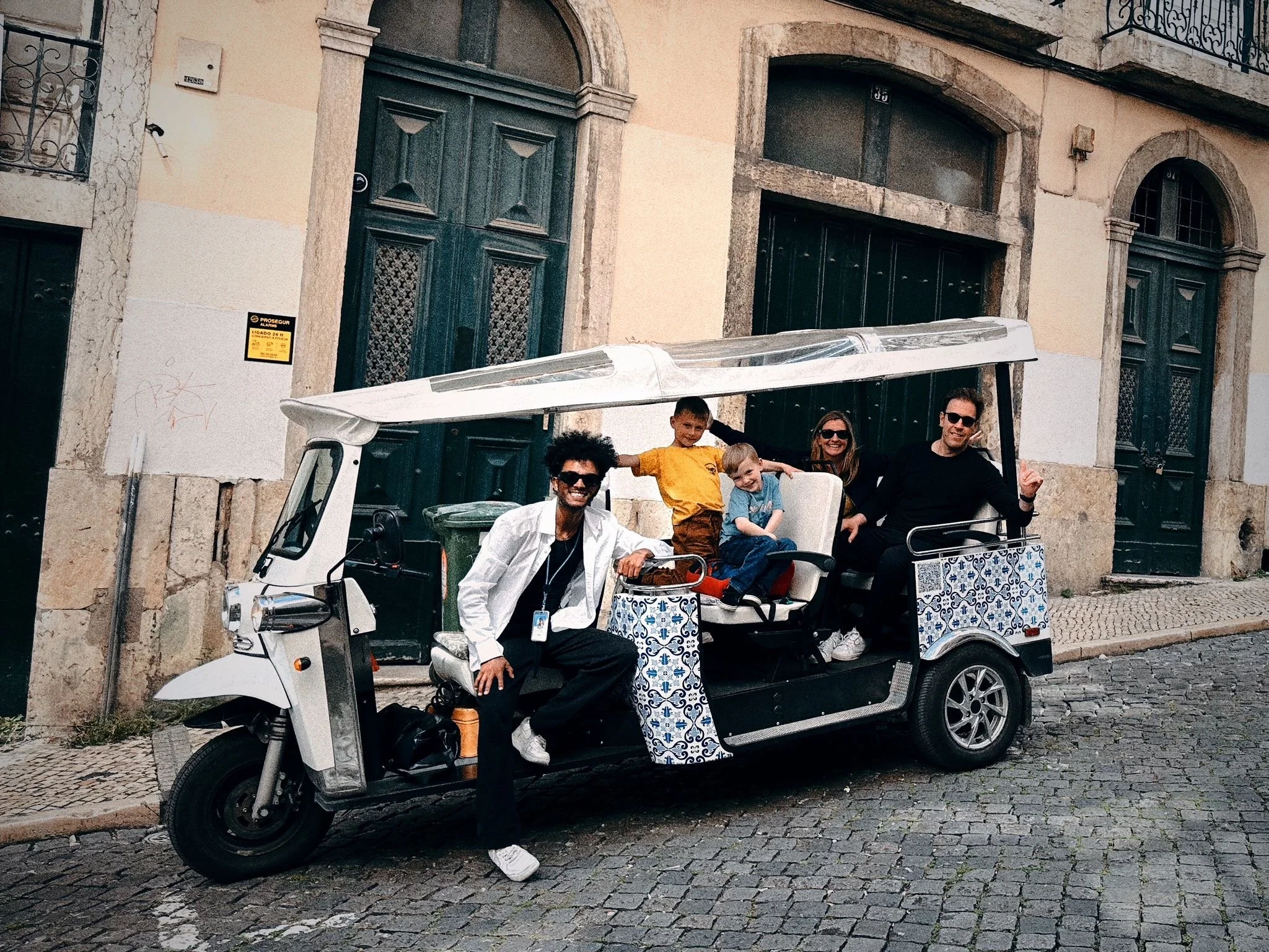Who Should Take a Tuk Tuk Tour in Lisbon? (Families, Couples &amp; First-Time Visitors)