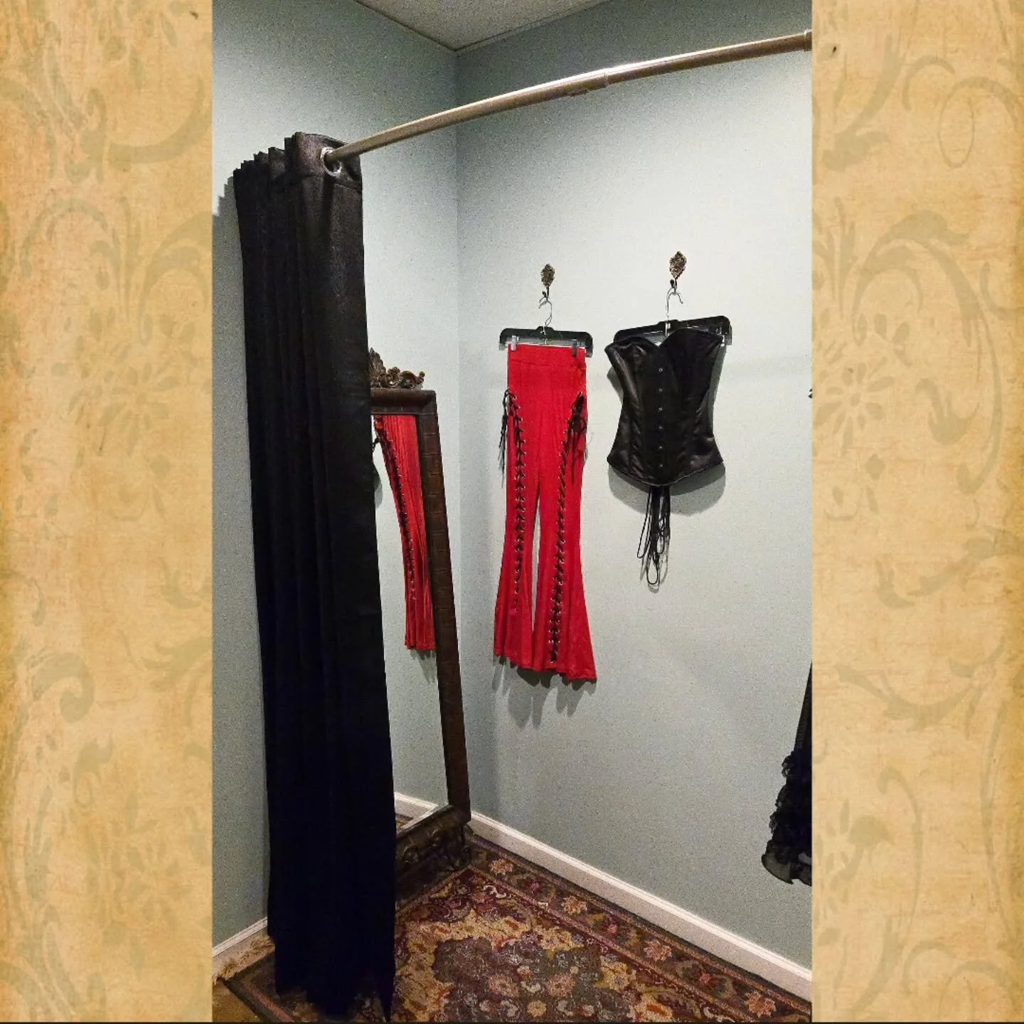 ✨️ If you have shopped with us before, you remember our difficult to maneuver screen fitting room. @curiouserboutiqueavl is proud to unveil our newly improved fitting room! Come try it out today! ✨️
