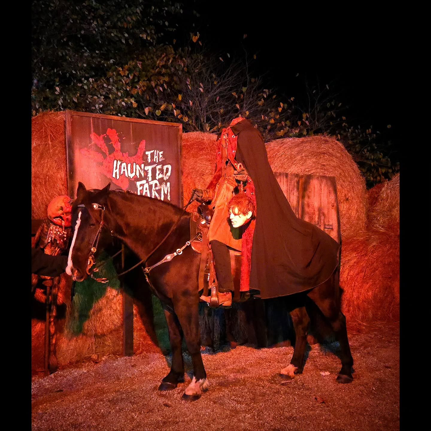 We went to visit our friends at @thehauntedfarm tonight! Some of you may remember them from our Friday the 13th market in June! They brought some actors to mingle in the parking lot and the guests loved it. We had to go check out the haunt tonight an