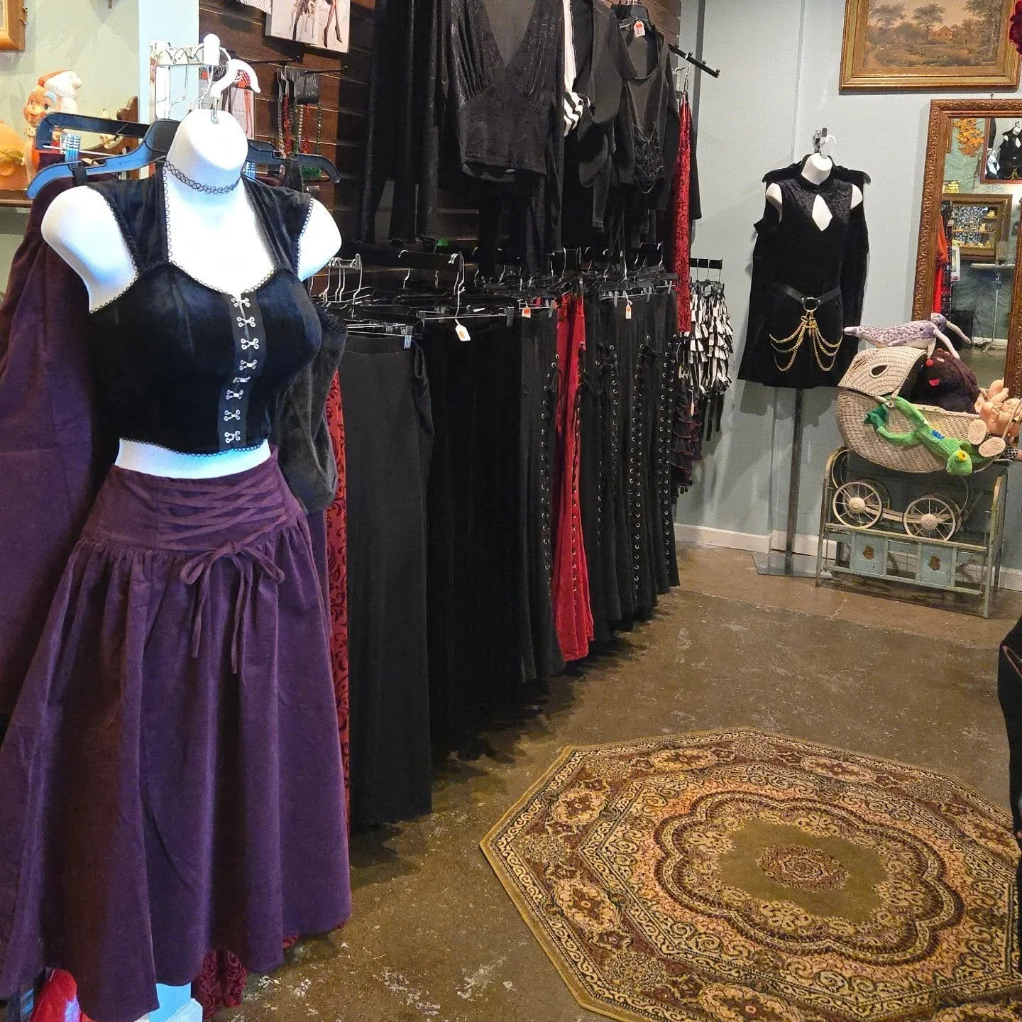 ✨️ Elevate your wardrobe and support a small business at the same time! Today is the perfect day to shop the selection at @curiouserboutiqueavl 
Located at 117 Sweeten Creek Asheville!
.
.
.
.
.
.
.
.
.
#keepashevilleweird #ashevilletattoo #forestink