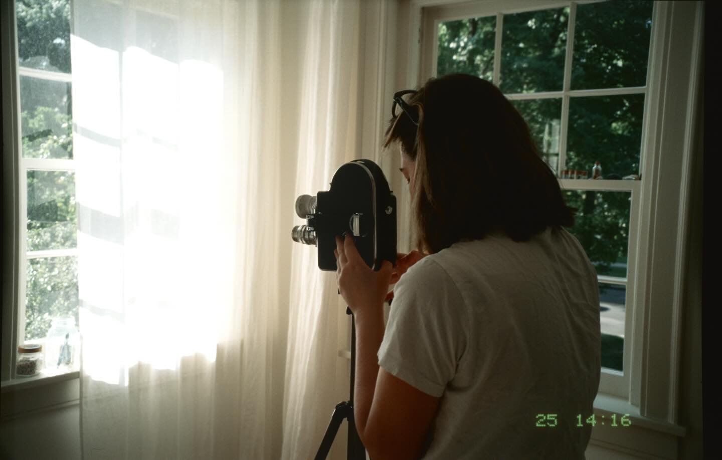 a note on 16mm, failure and trying again:

after a few years of working with super 8, i picked up this bolex 16mm camera to film a big project i was directing. i had it serviced, watched a million tutorials, and talked to some camera professionals be