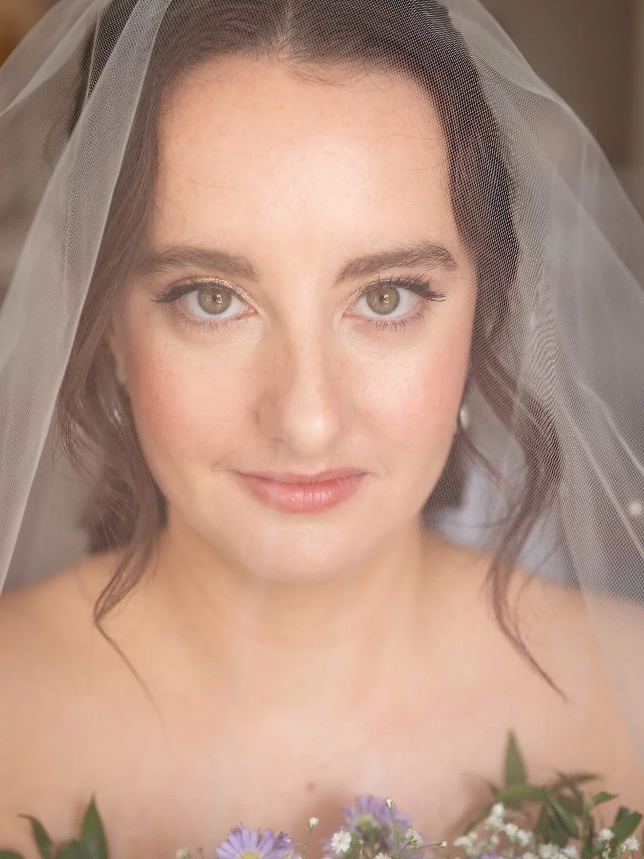 Can we all take a moment for the stunning Jess!! 😍

📸- @carlamortimerphotography 

Jess 😍😍😍

I had such a hoot getting you and your bridal party ready 🥰

#BridalHair
#BridalMakeup
#WeddingHairInspo
#SoftGlamBride
BridalBeaut