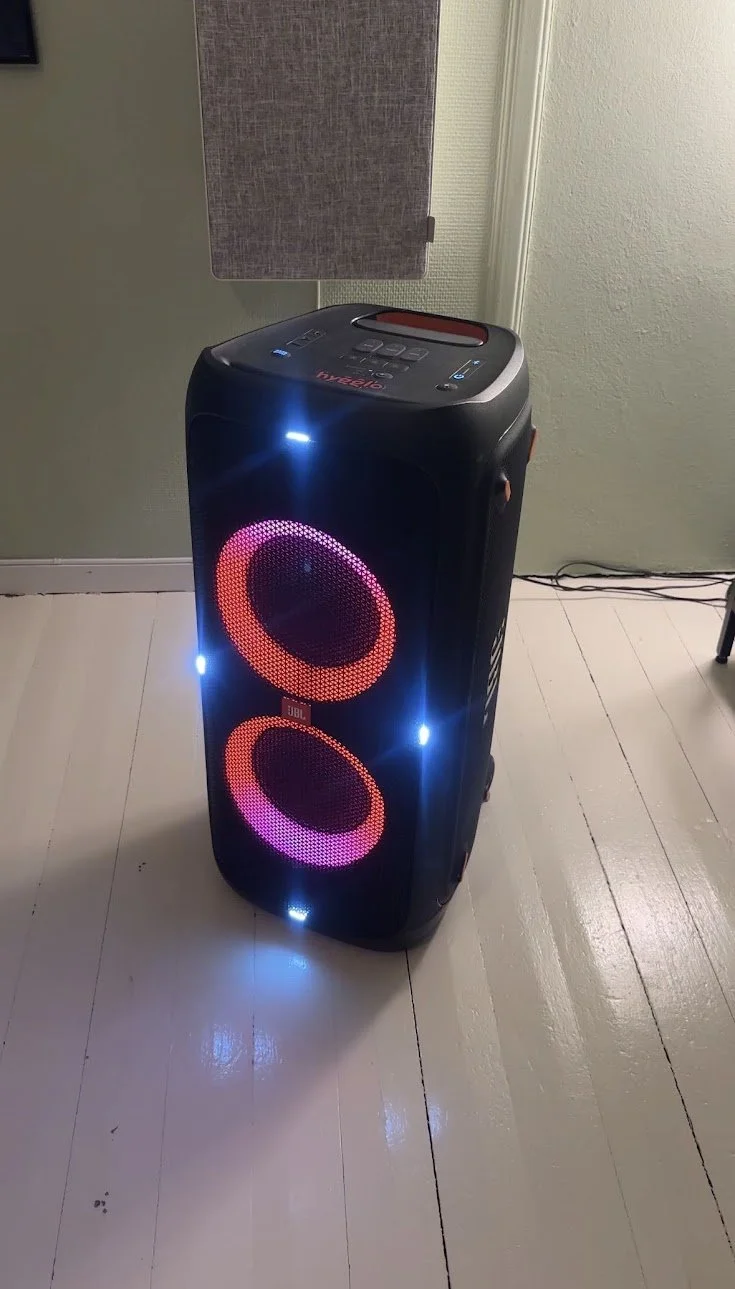 JBL Partybox 310 til leie i Ålesund, Sula og omegn