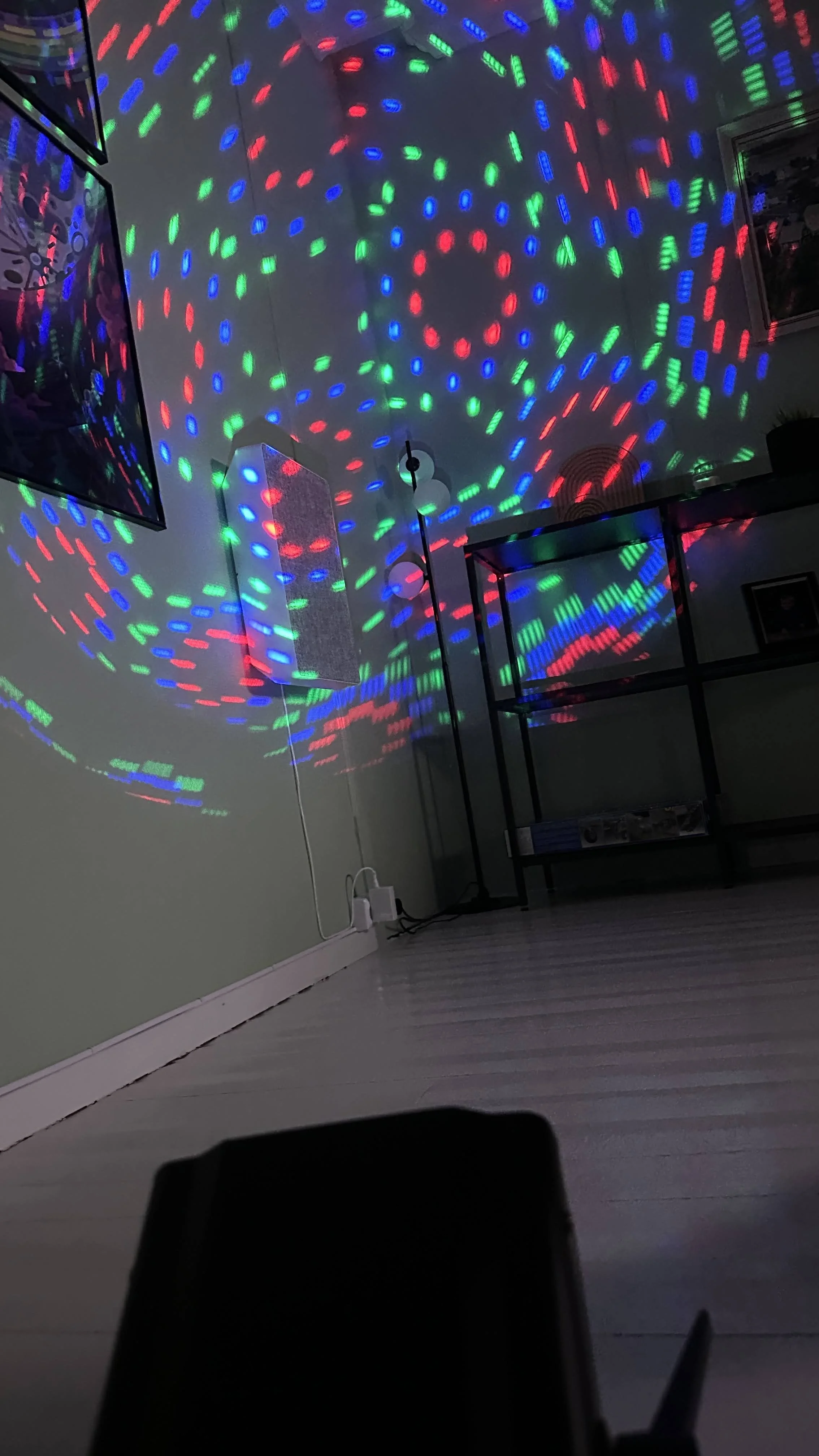 Lyseffekter fra Discoball Lyskasteren