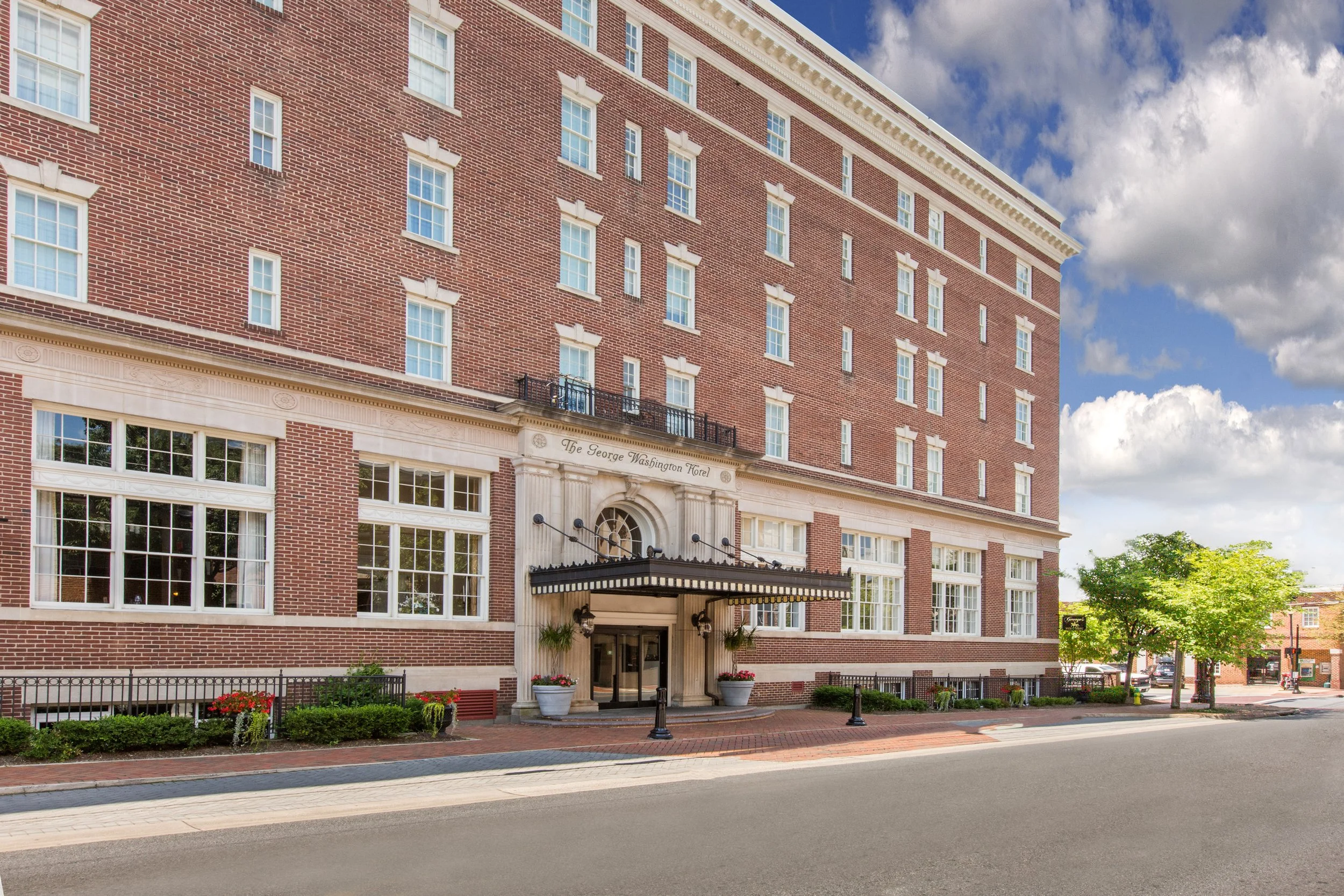 The George Washington Hotel.jpg