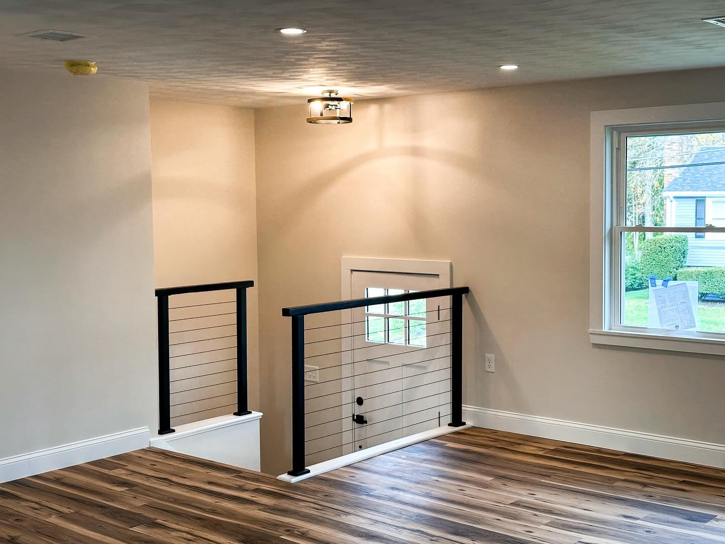 Flipping houses and need an electrician you can trust? We&rsquo;ve got you covered from rough wiring to the final switches. 

#HouseFlipping #Electricians #SouthShoreMA #WhitmanMA #FlipHouses #PlymouthMA #ElectricalWork #ElectricalContractors #Reside