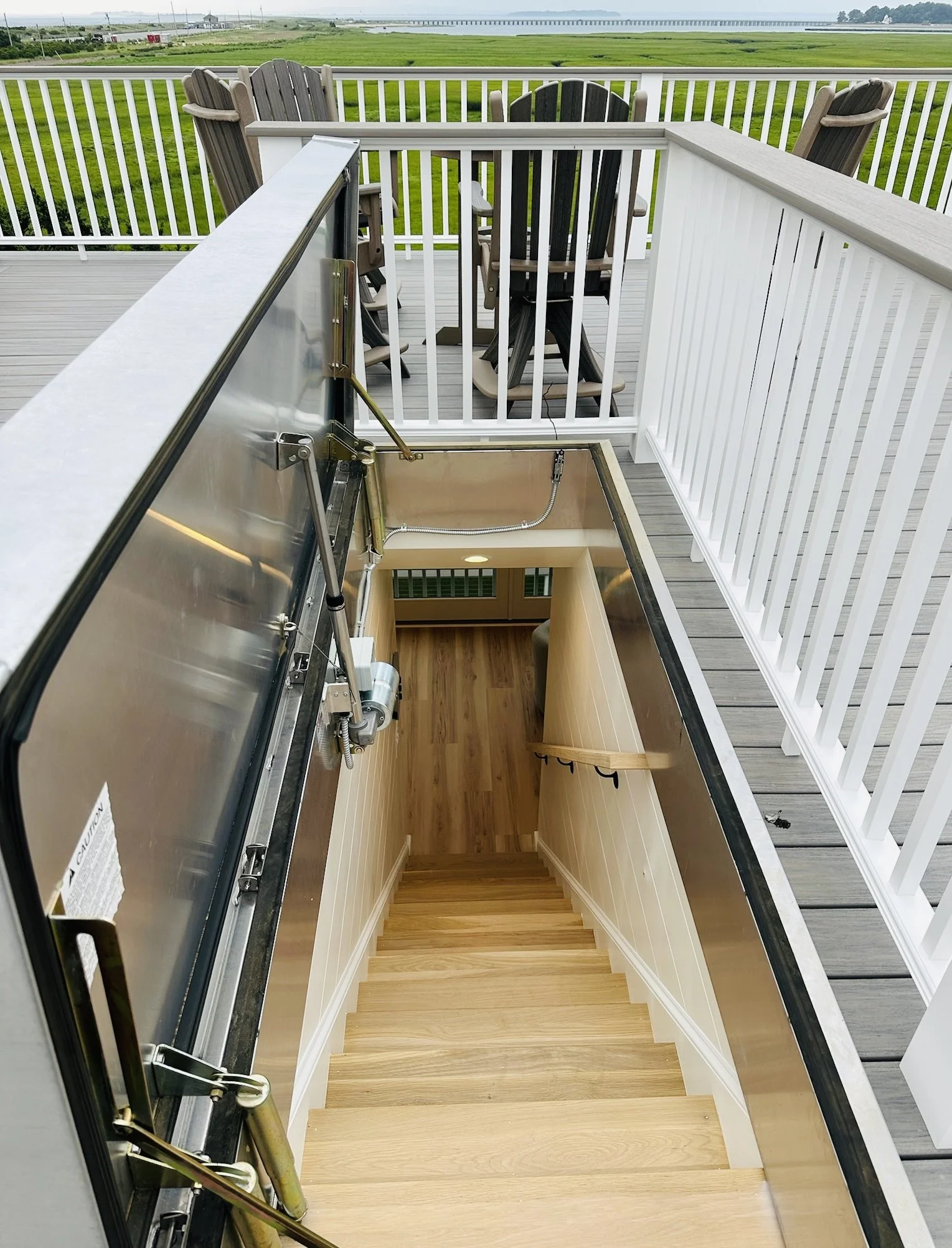 Automatic Roof Hatch Wiring.jpg