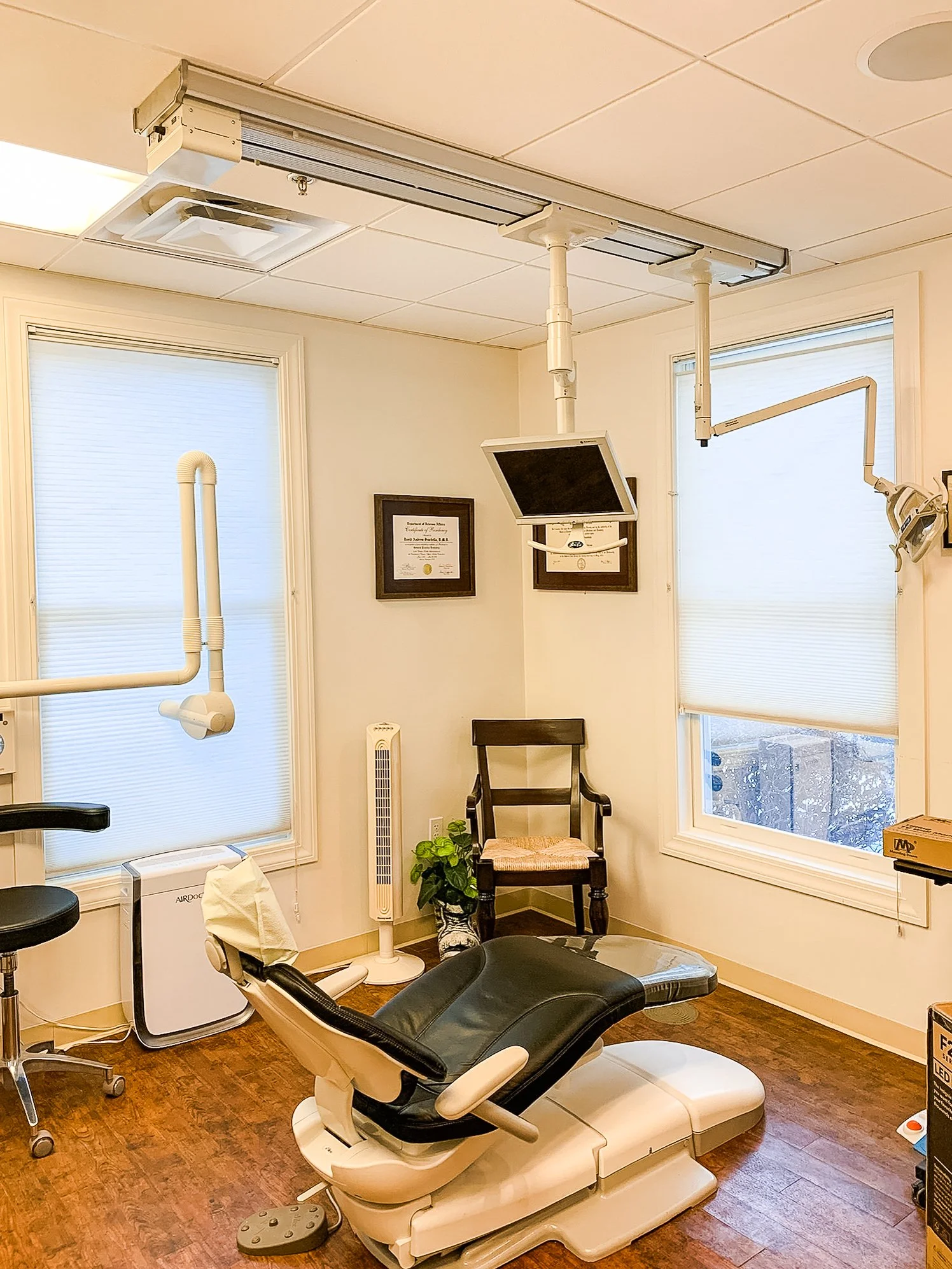 Commercial electricians for dentist wiring services in the South Shore of Massachusetts