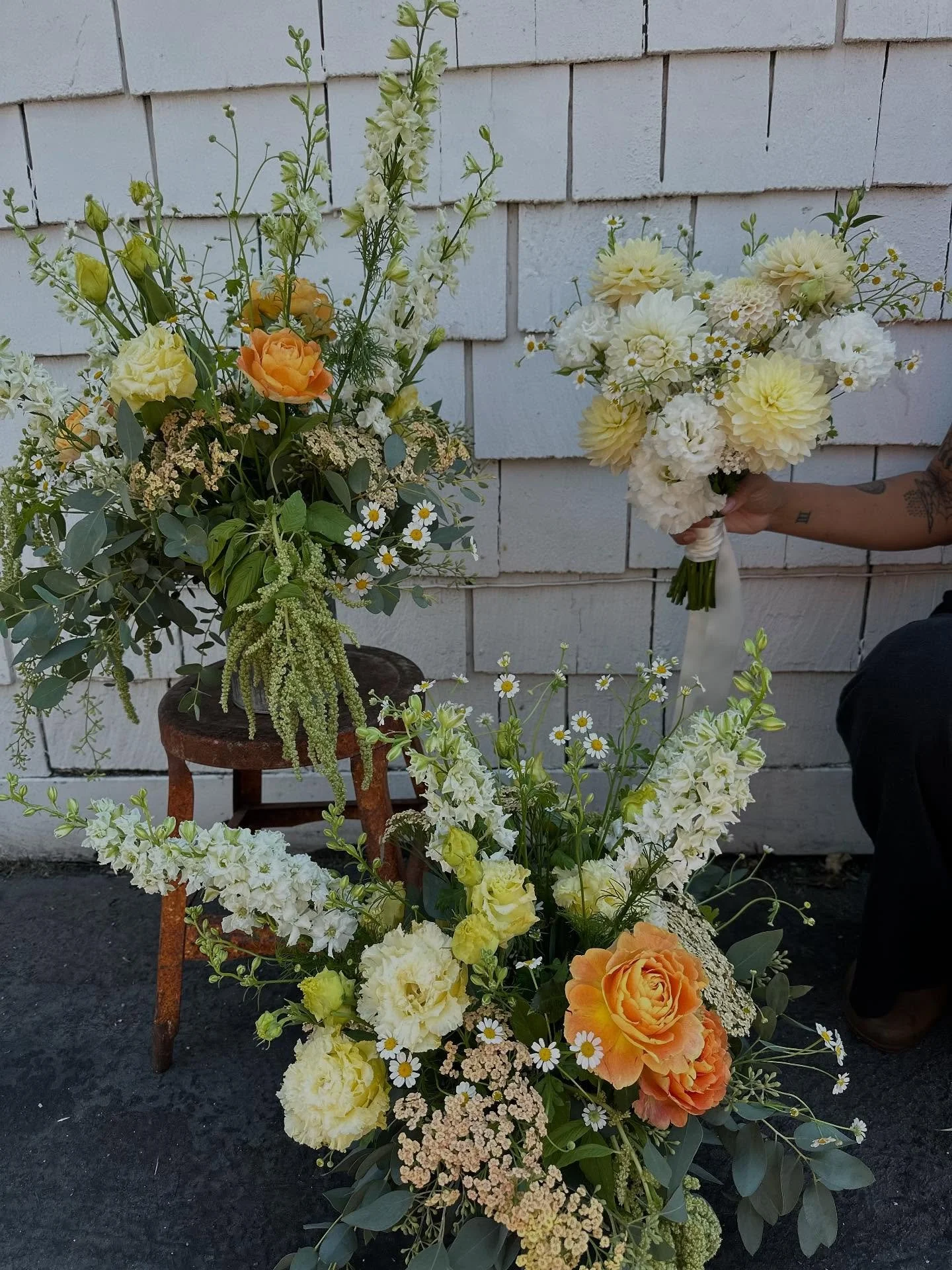 From a sweet wedding last weekend! 

#summerflowers #santacruzflorals #santacruzweddings #santacruzbride #bridalbouquet #sweethearttable