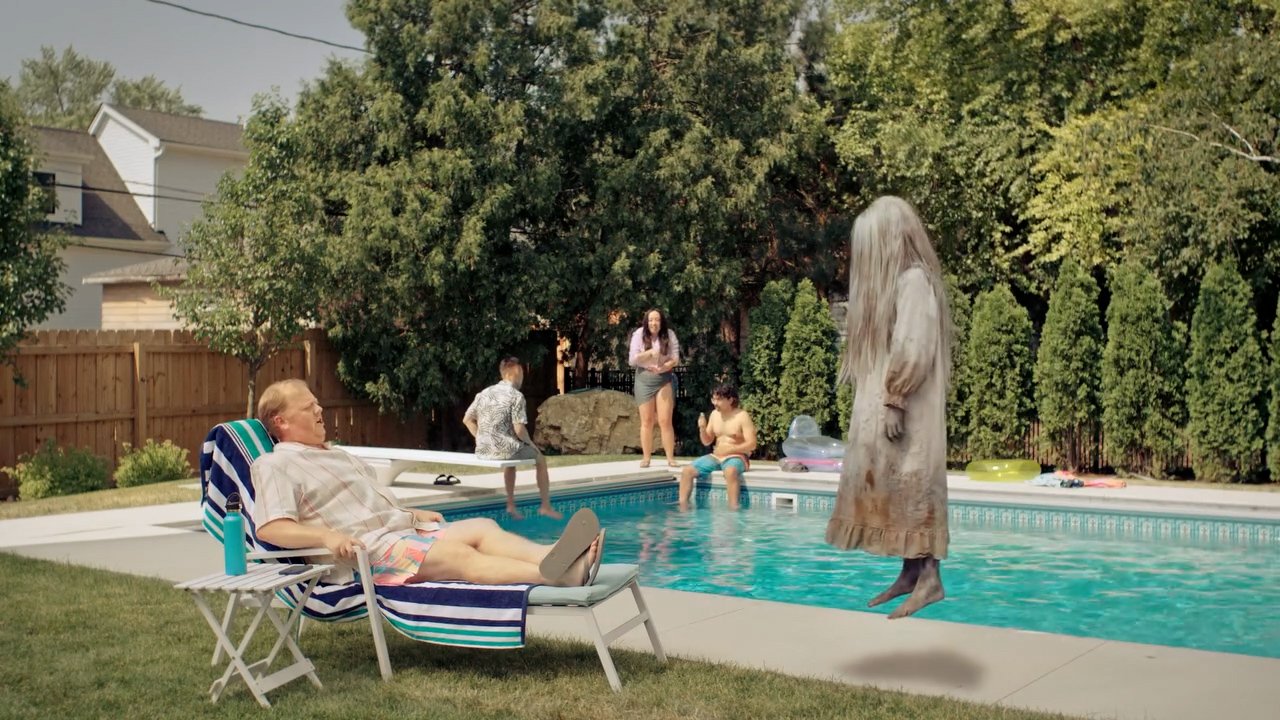 06_Regal_Cinemas-Pool.mp4.00_00_02_13.Still001.jpg