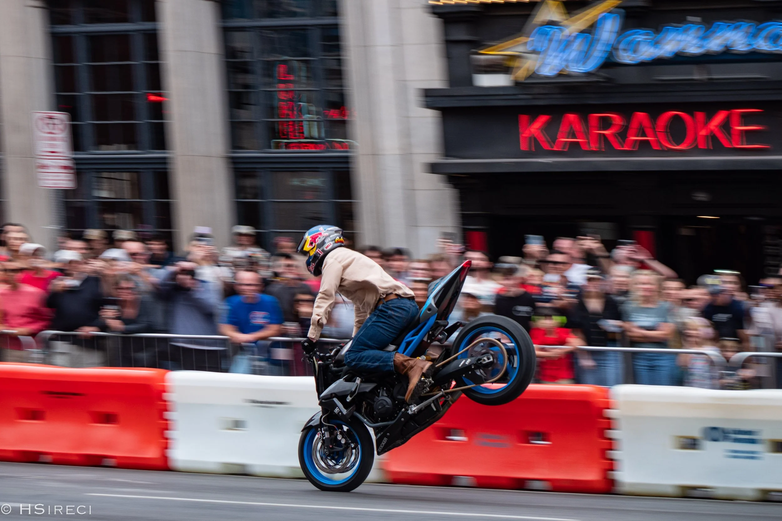 HerzelSireci_ RedBullShow-Run# (01)_2023-2.jpg