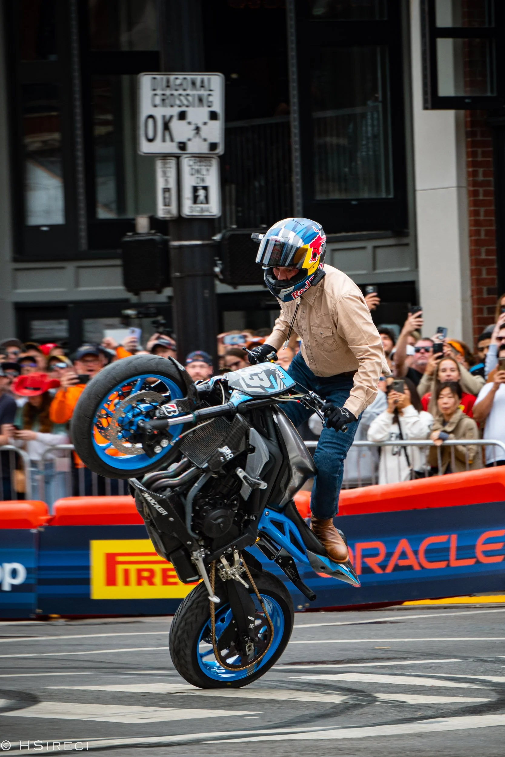 HerzelSireci_ RedBullShow-Run# (01)_2023-3.jpg