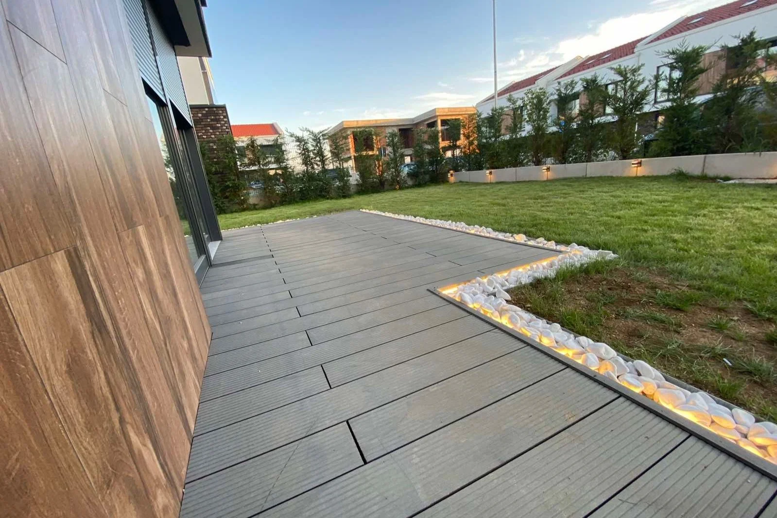Dysheme WPC | Behari Doors | Kosovë