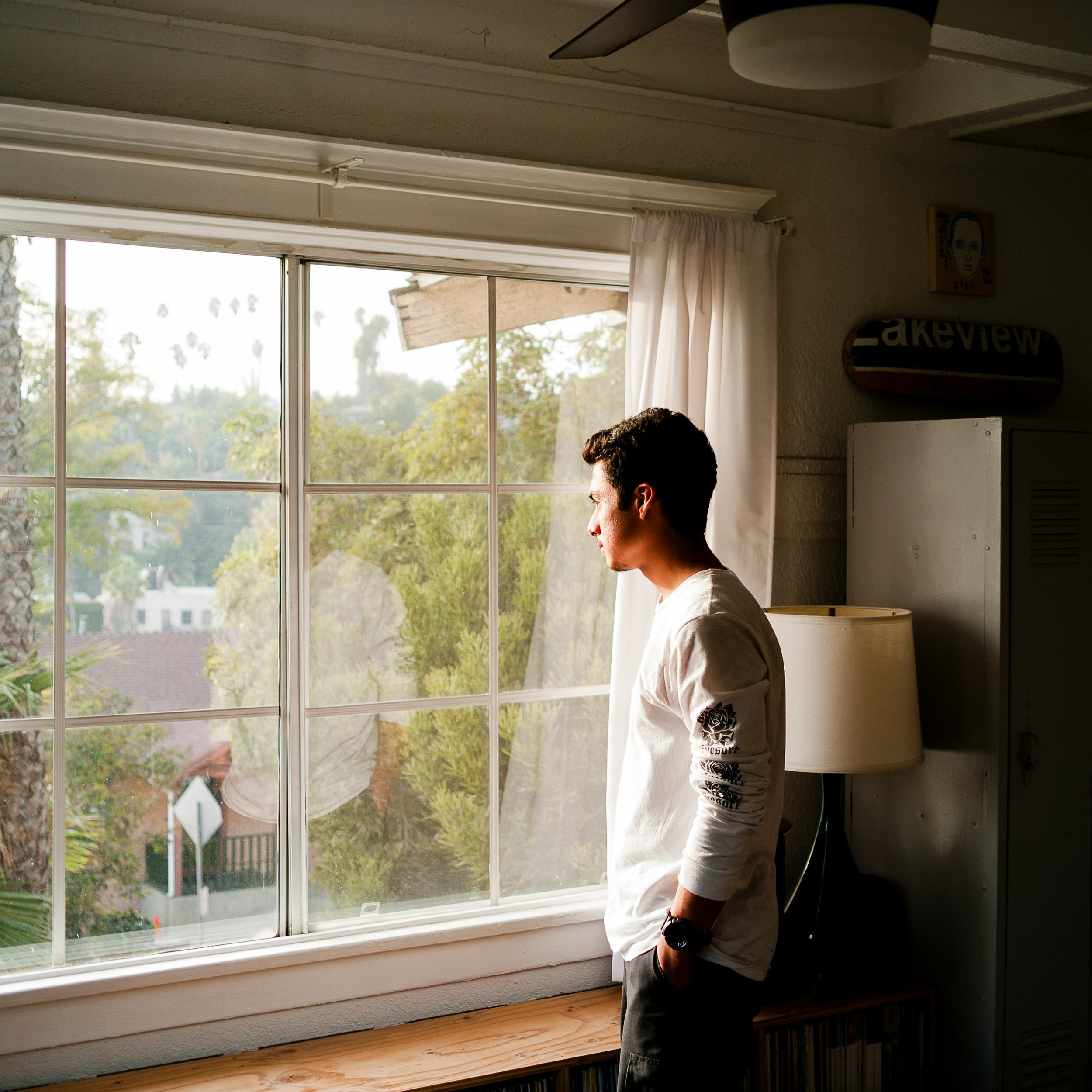 Adult quietly reflecting while learning about anxiety and evidence-based anxiety therapy in North Carolina.