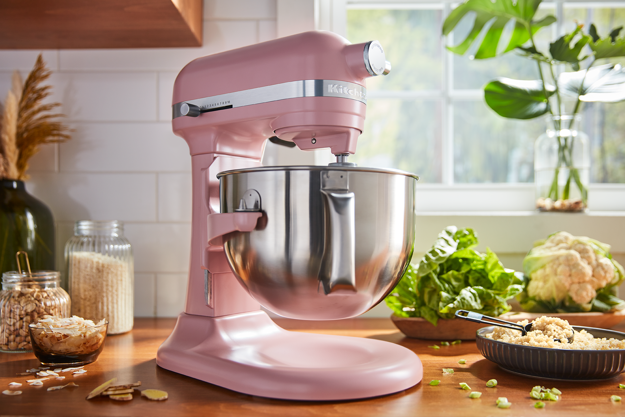 6QT_DR_ShotC_no_artisan_Silver_D220018KP-230z.png