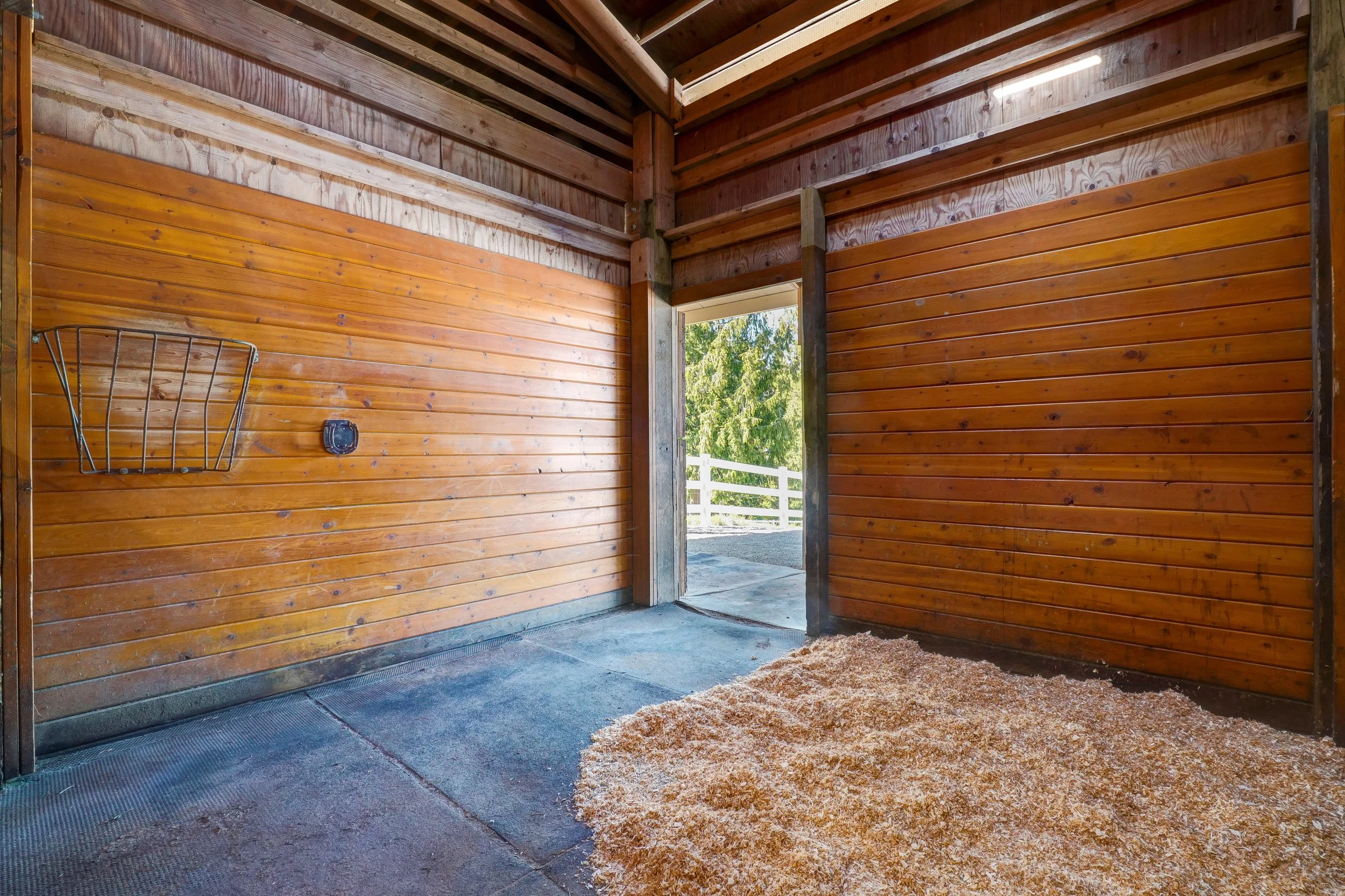 29016 SE 45th Street Fall City - Equestrian Amenities (26).jpg