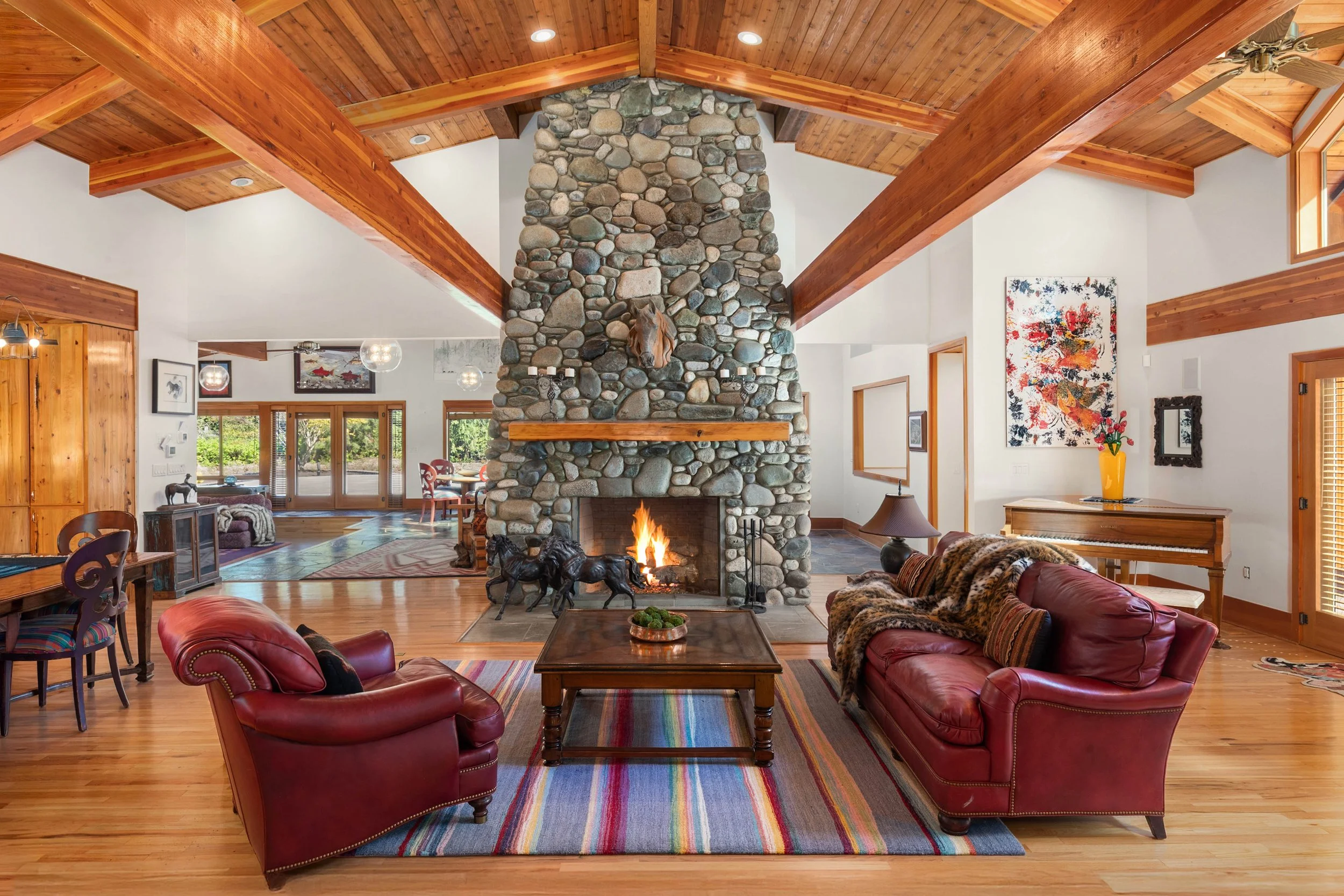 Riverhouse (8).jpg