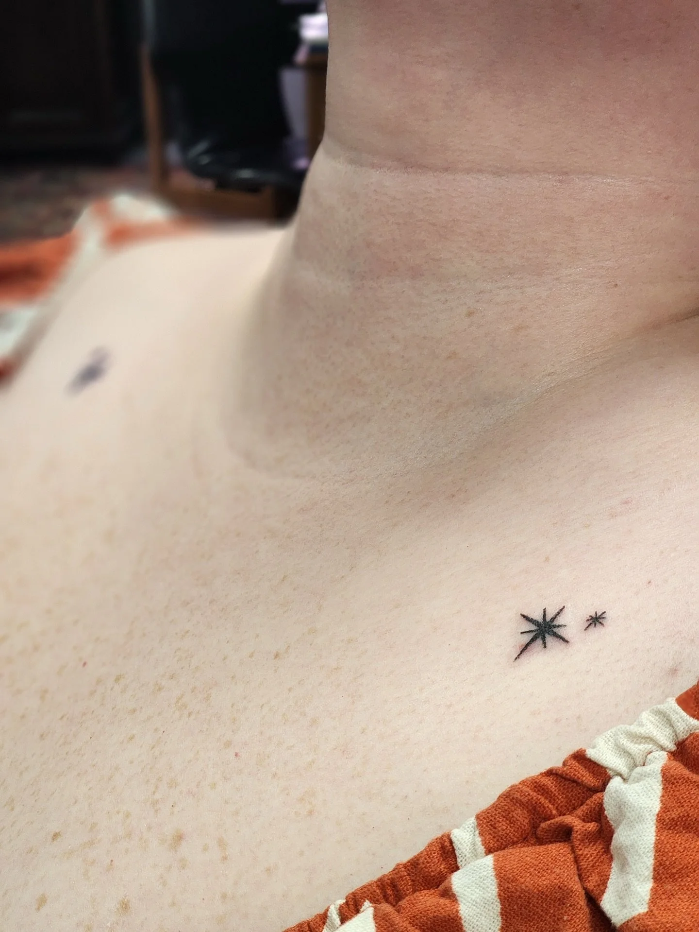 Tiny matching stars from our mini&rsquo;s page, designed and tattooed by Ramiah!

Our sheets of mini tattoos like this are always available as walk-in designs at 60$ for 1 or 100$ for 2. So come by and see us whenever you&rsquo;re ready to get a lil 