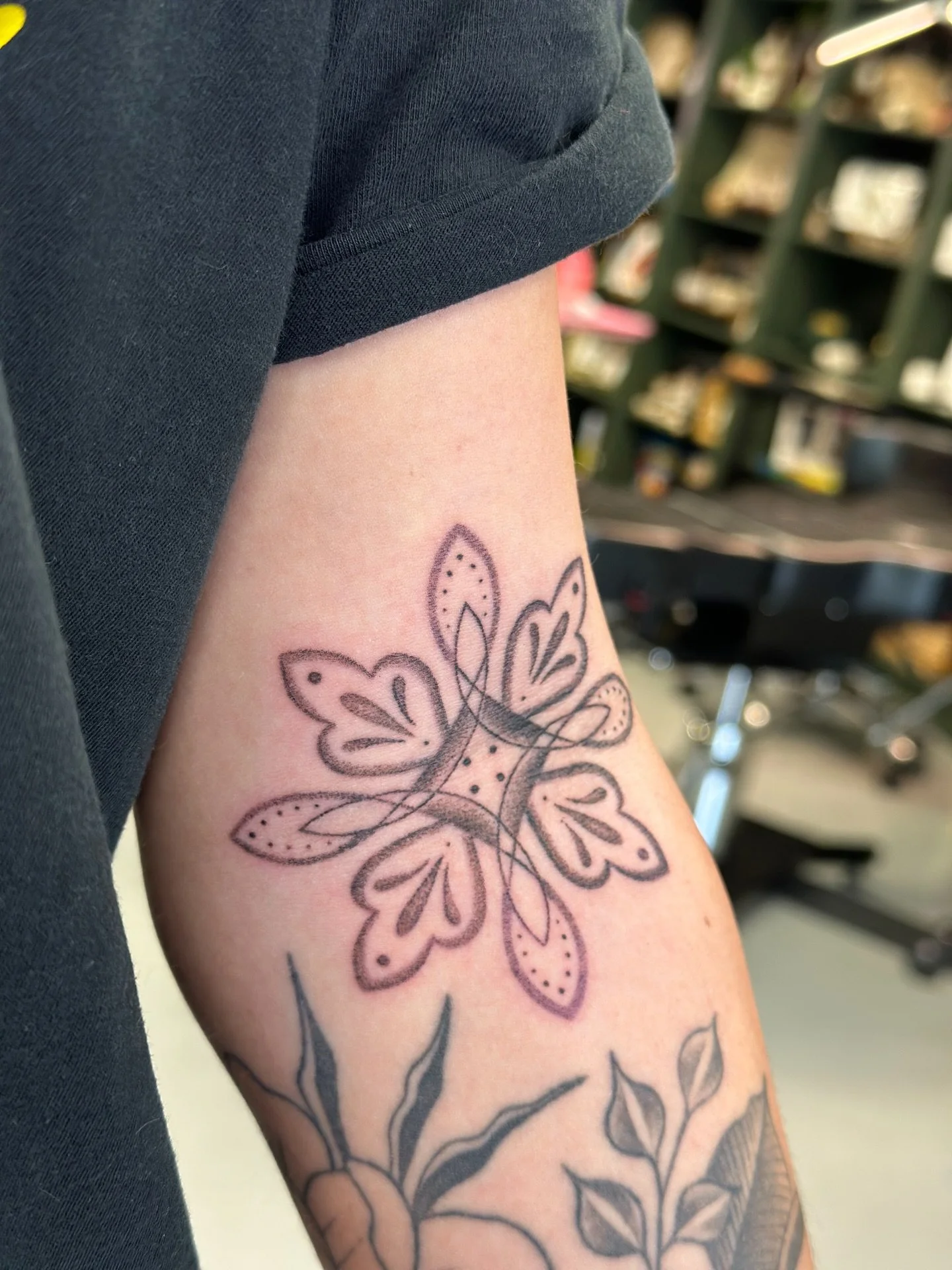 An ornamental mandala for Sydney, designed and tattooed by Marki. Swipe over to see a fully healed photo of the same tattoo captured in the wild.

Anytime we get a chance to snag a healed photo, we want it! The way handpoked tattoos settle in and sli