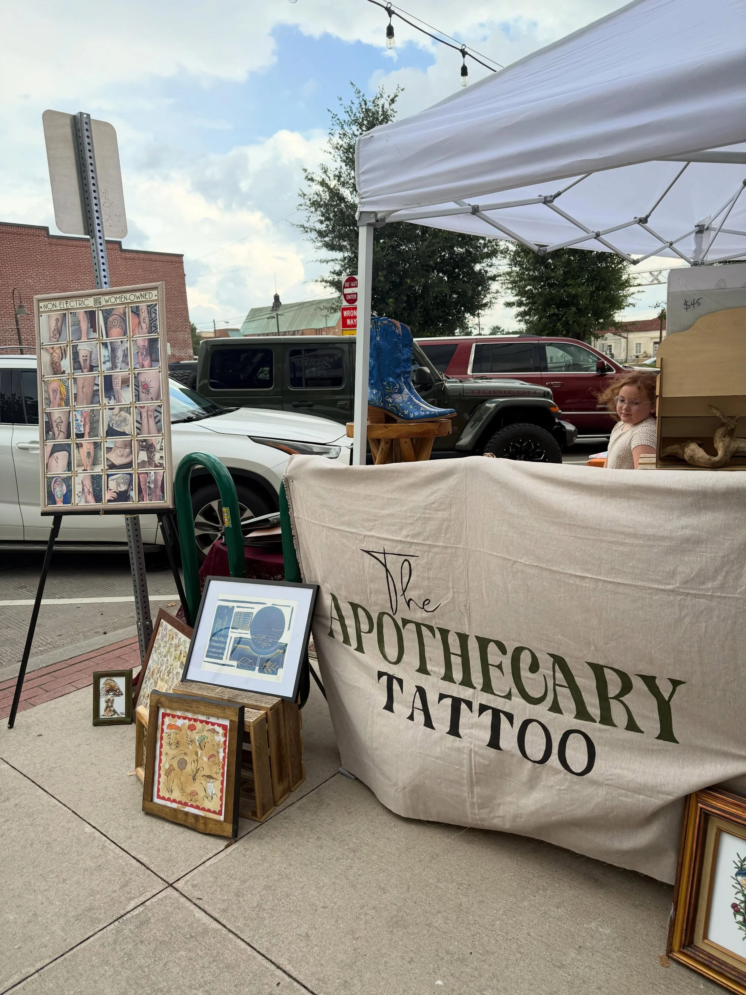 We had so much fun presenting at Artwalk Longview on Thursday despite the chaotic rain - such wonderful conversations with such lovely people! Thank you for showing up and supporting artists! 

Our team has been creating a plethora of physical art pi