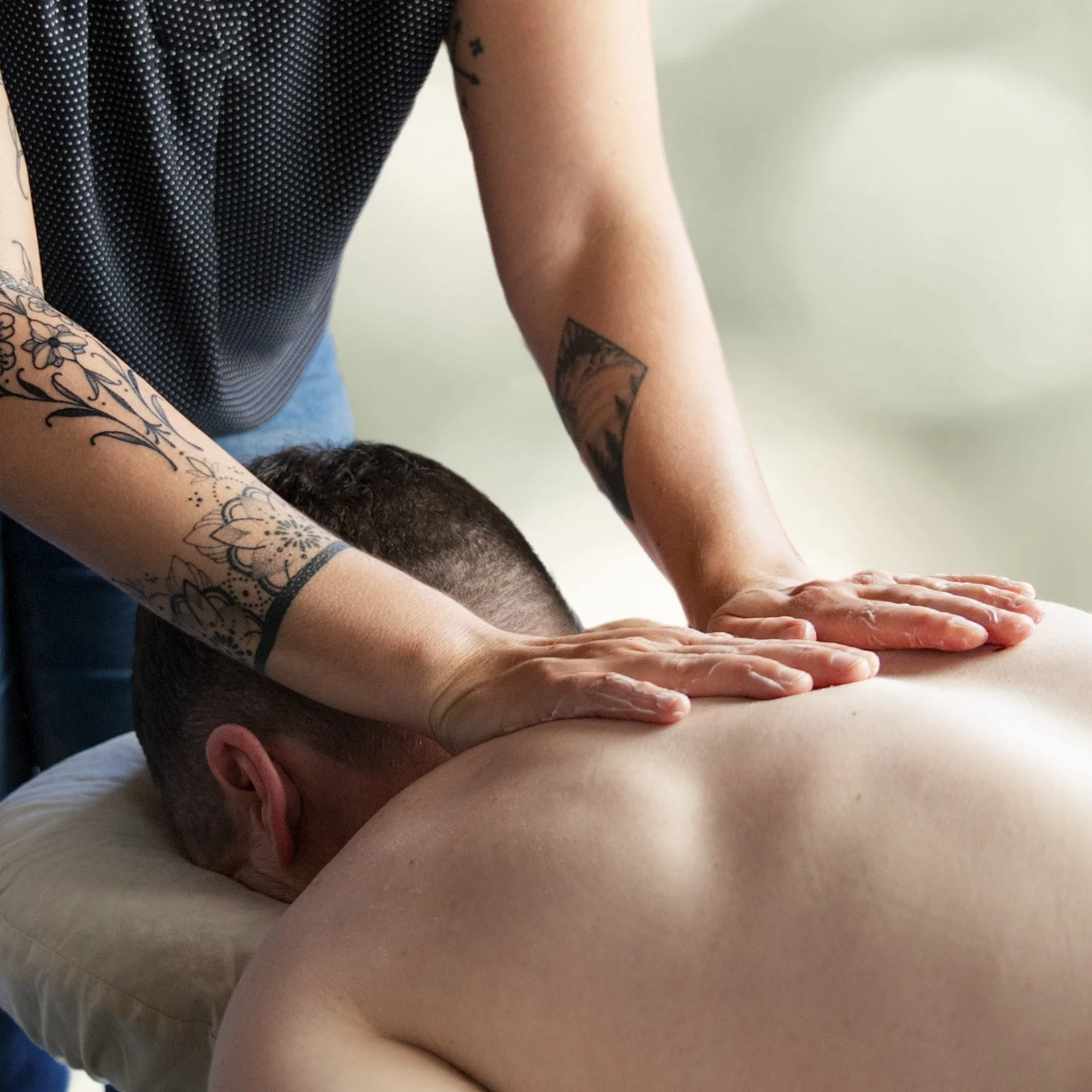 Deep tissue massage therapy for muscle recovery and pain relief treatment