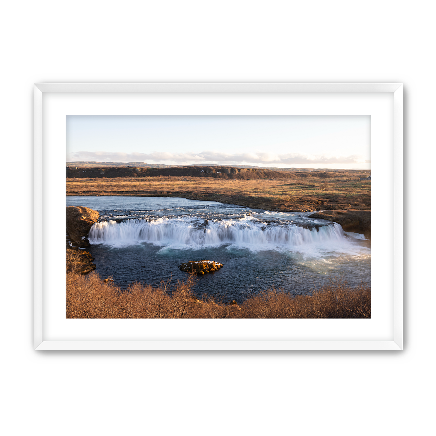 Iceland+16+white+frame.png