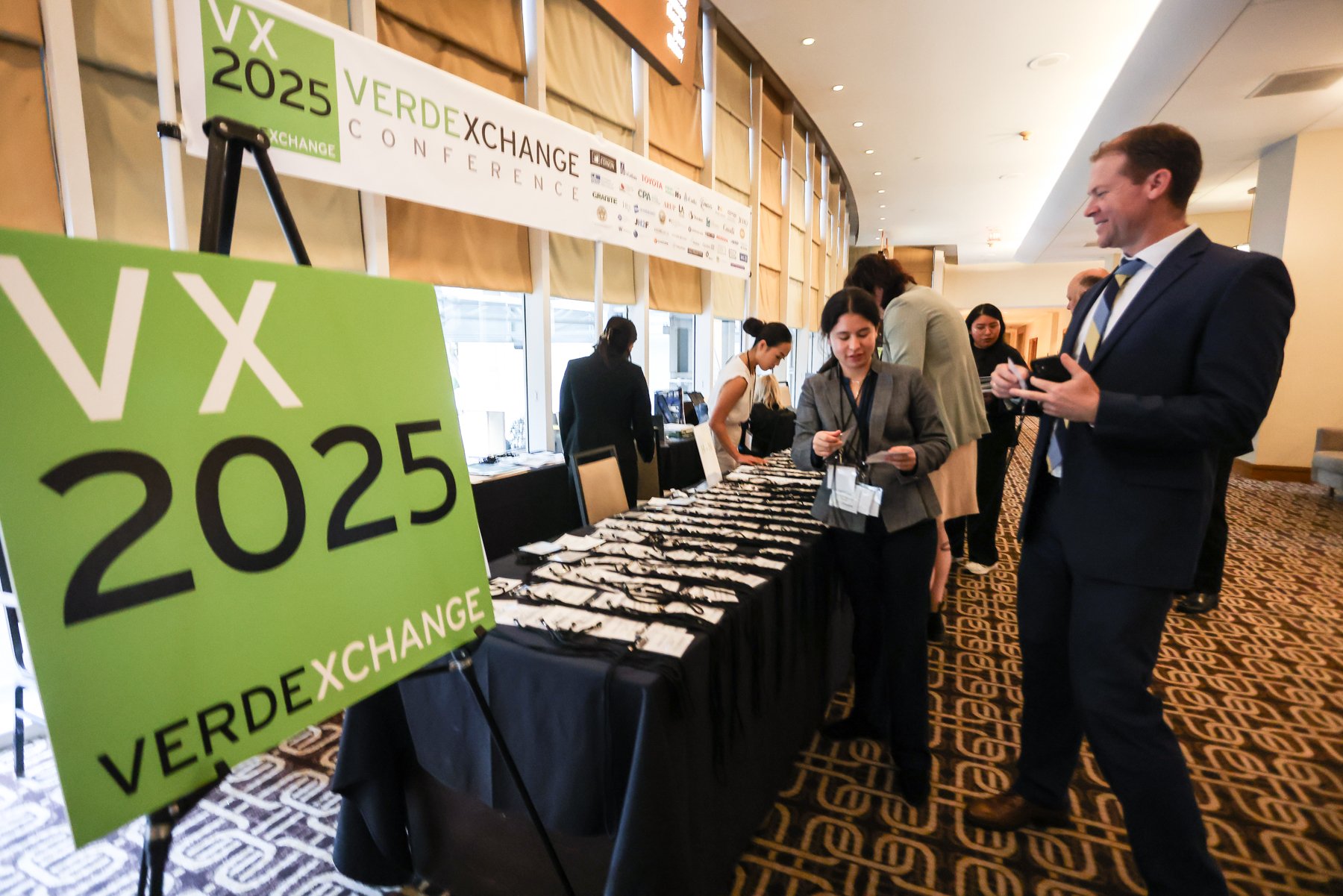 VerdeX2025_7111@300dpi_Highlight.jpg