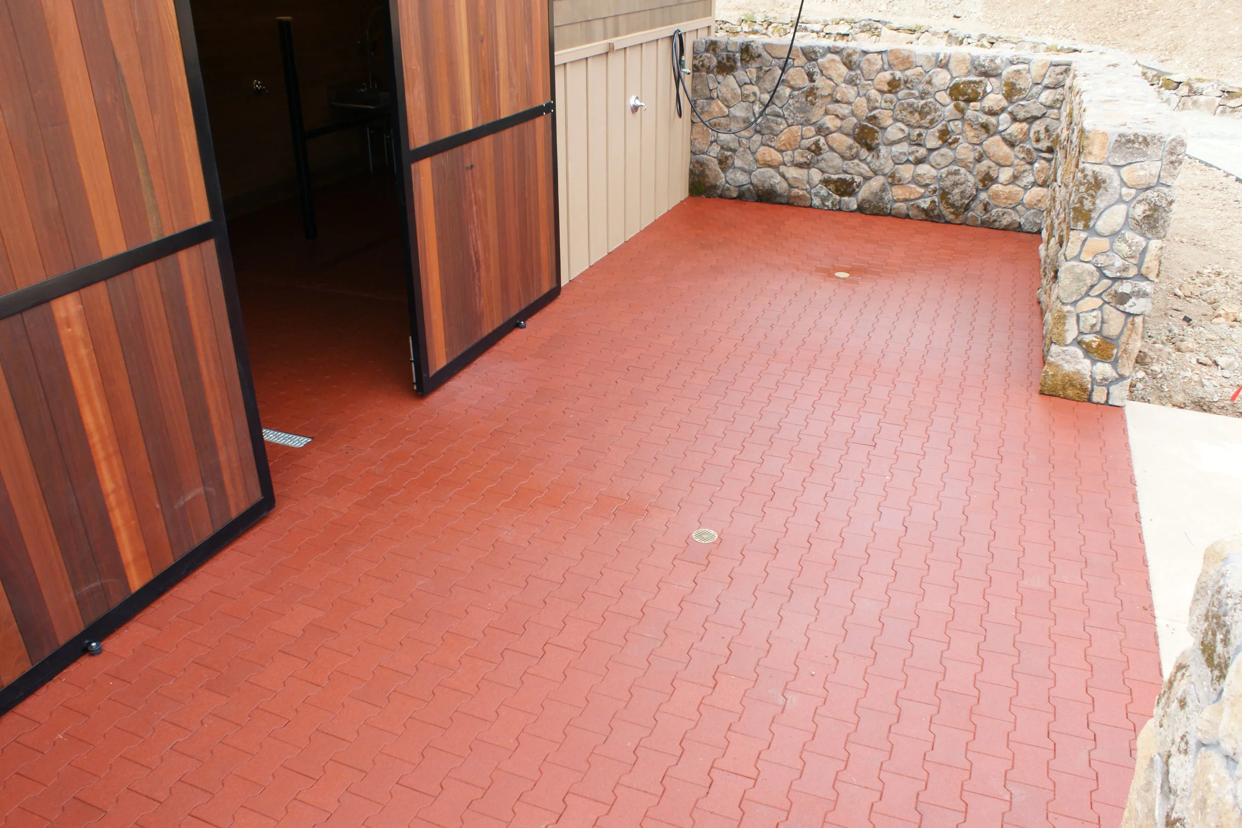 Ordering the Right Rubber Pavers