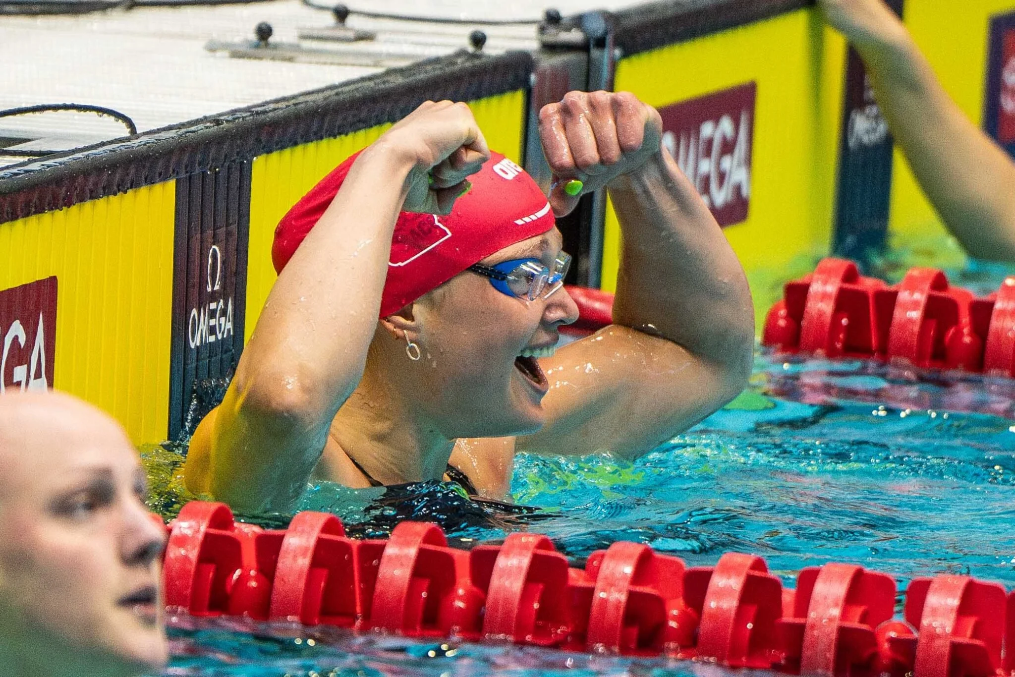 Phoebe Bacon has Finally Achieved A Lifelong Dream in Swimming: Training in the 400 IM Group