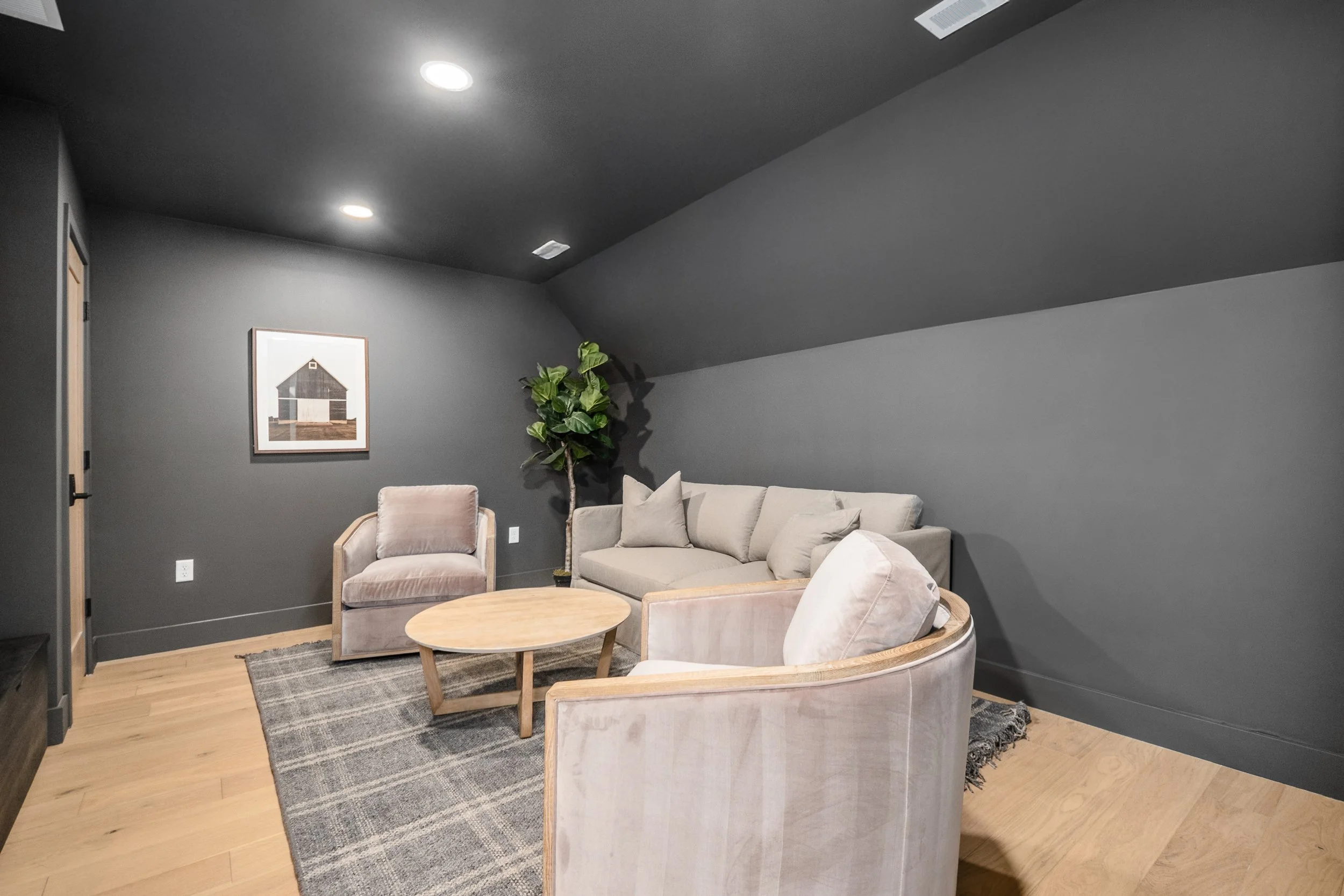 005_28 New Plymouth OH  45654.jpg