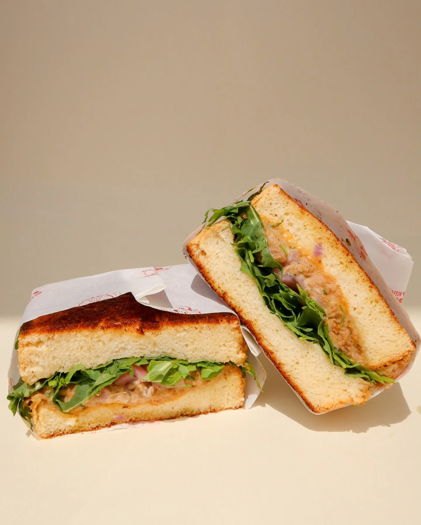 Golden, gooey, and grilled to perfection 🧀 Our Tuna Melt is comfort food done right 🧡

👉 Swing by Georges Deli to try it!

#georgesdeli #tunamelt